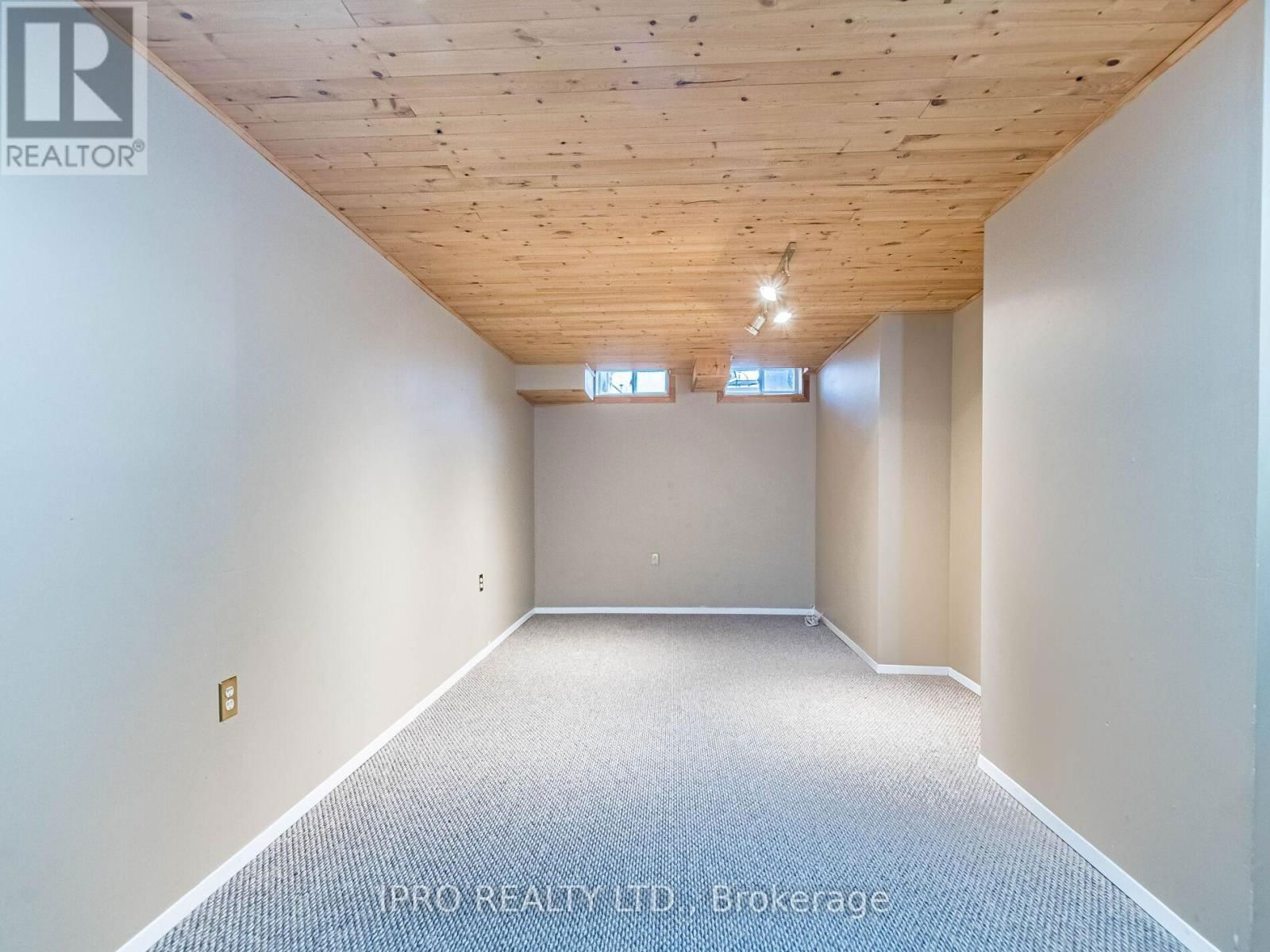 2771 LINDHOLM CRESCENT Image 38