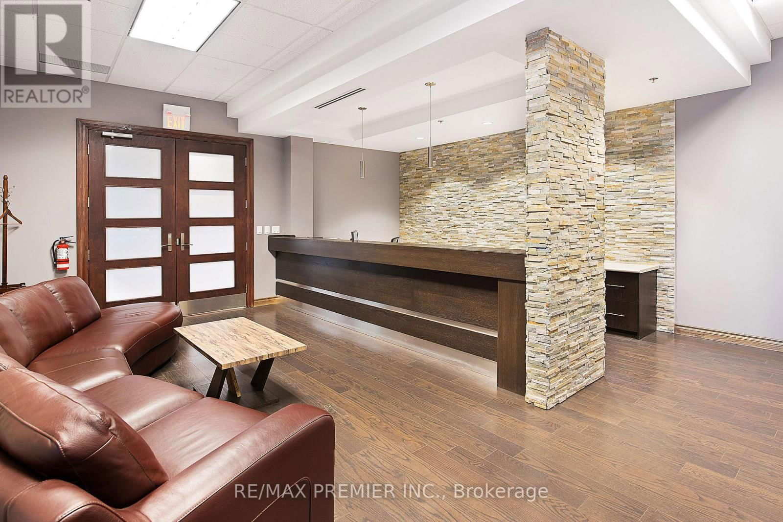 201-U - 1300 CORNWALL ROAD Image 2