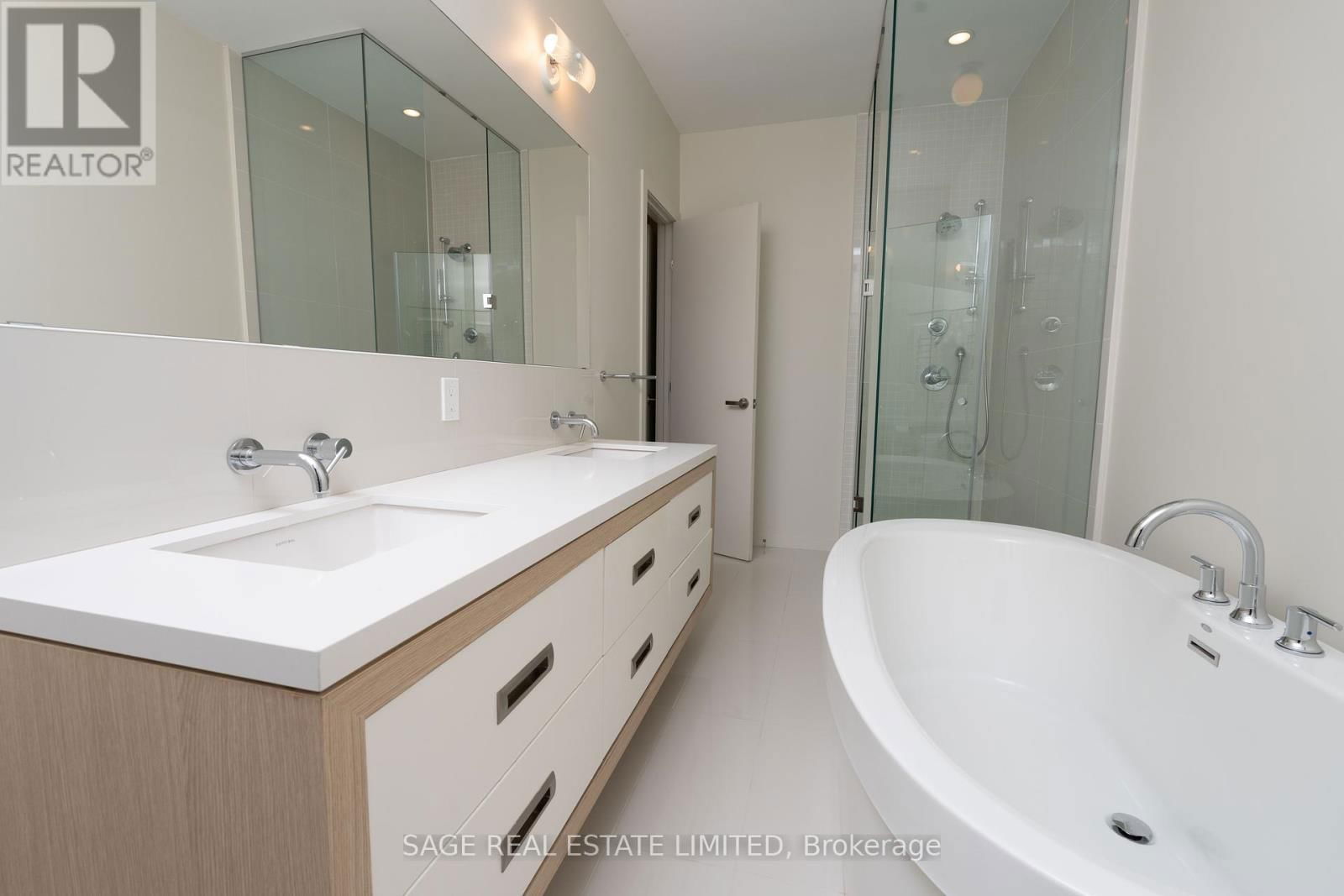 222 VELLWOOD COMMON Image 14