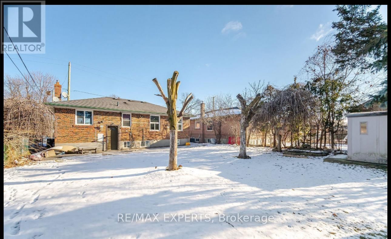 35 EDGEMONT DRIVE Image 18