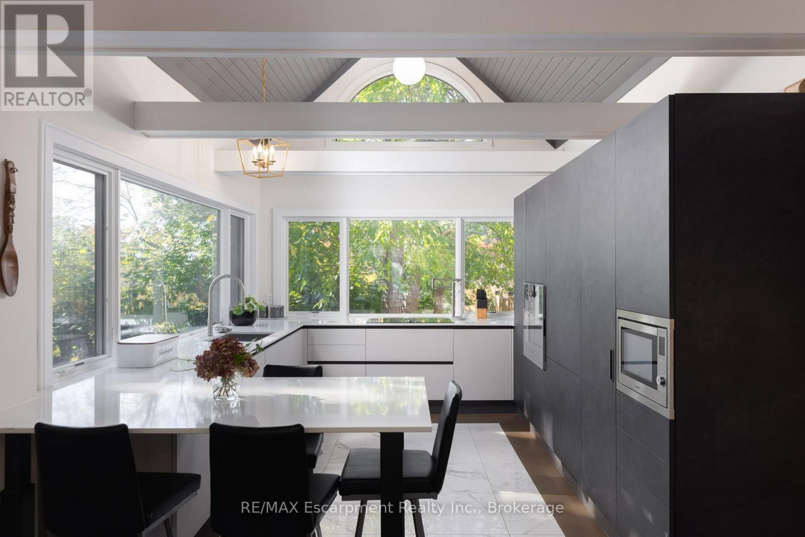 416 TRAFALGAR ROAD Image 15