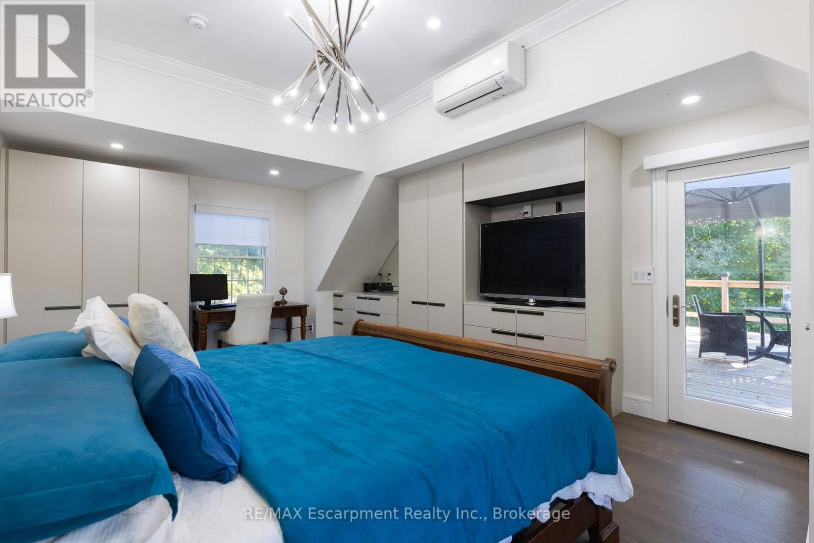 416 TRAFALGAR ROAD Image 19