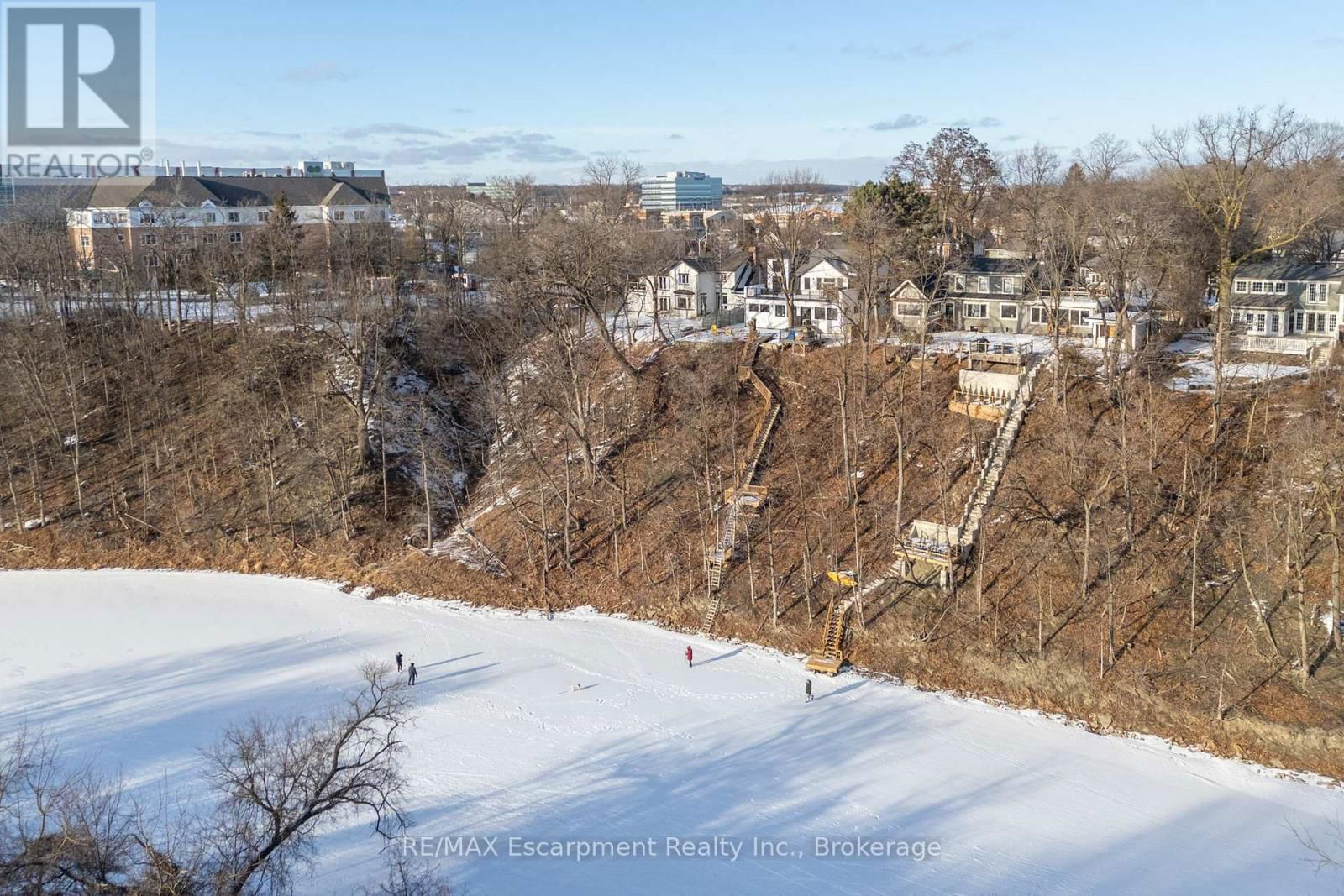 416 TRAFALGAR ROAD Image 40