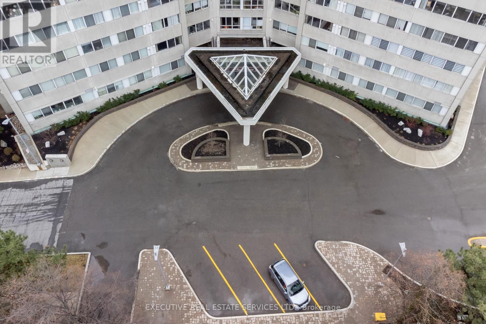 508 - 3700 KANEFF CRESCENT Image 2