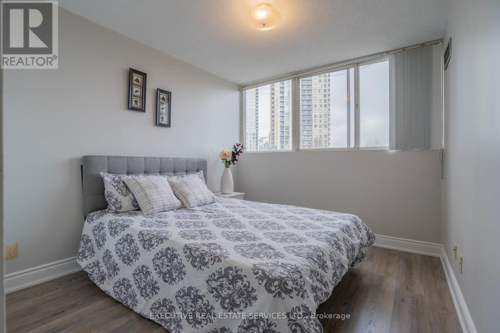 508 - 3700 KANEFF CRESCENT Image 25