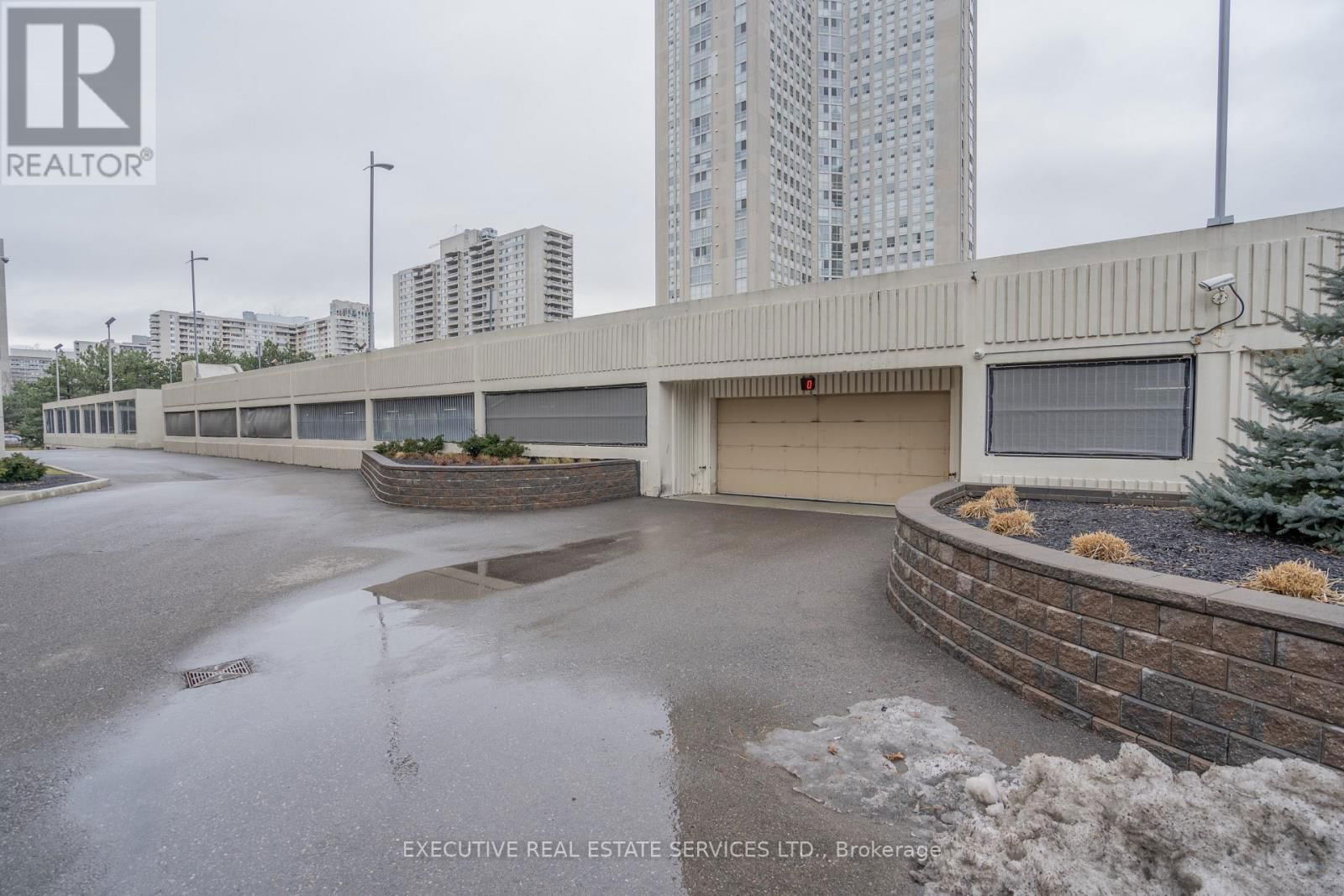 508 - 3700 KANEFF CRESCENT Image 36