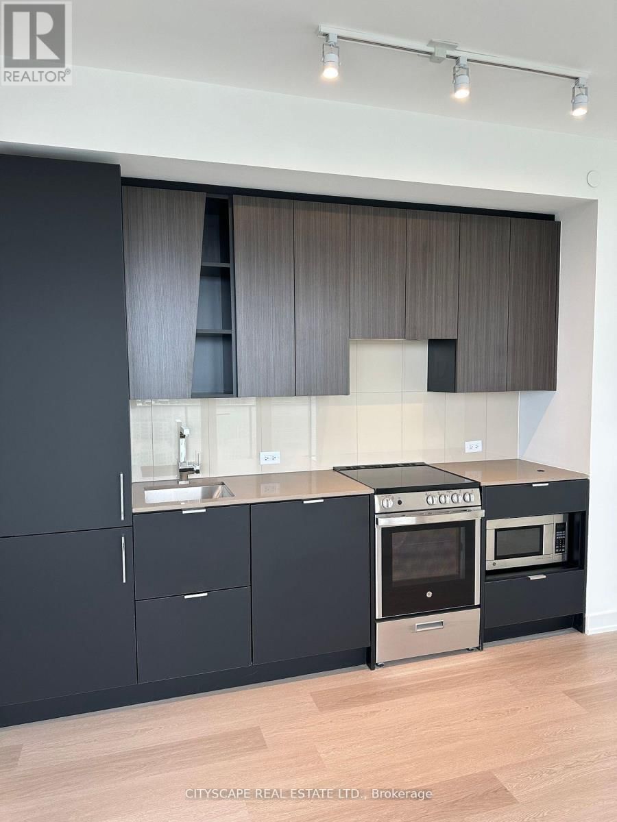 4703 - 3883 QUARTZ ROAD EAST Image 3