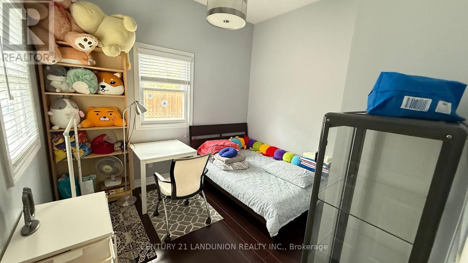 Back Unit - 10 NINETEENTH STREET Image 4