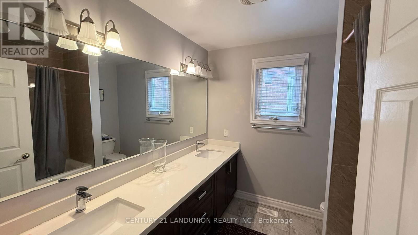 Back Unit - 10 NINETEENTH STREET Image 7