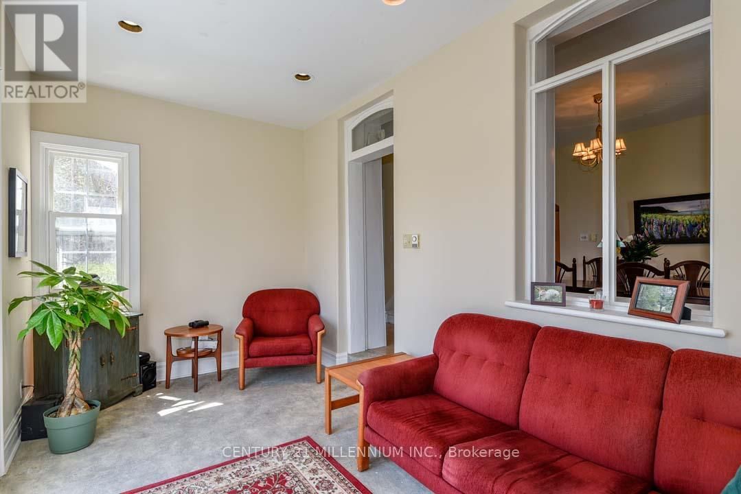 1380 QUEEN STREET WEST Image 21