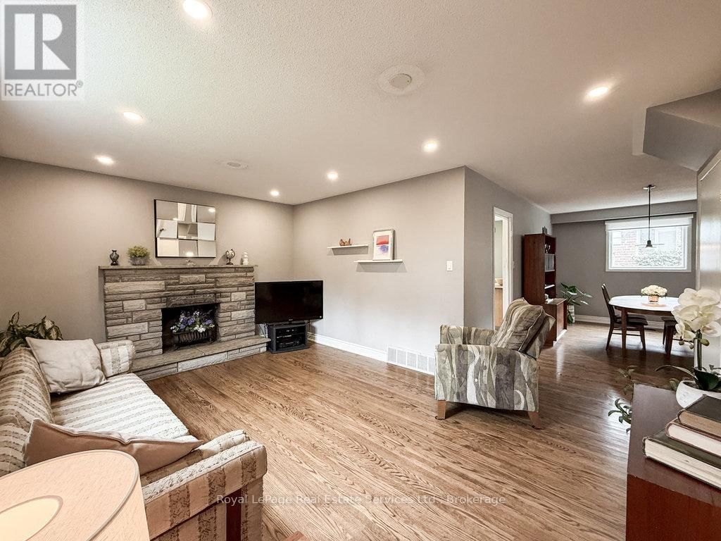 2086 THORNLEA DRIVE Image 21
