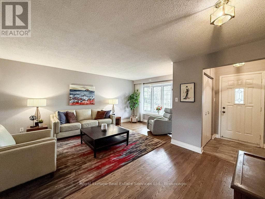 2086 THORNLEA DRIVE Image 7