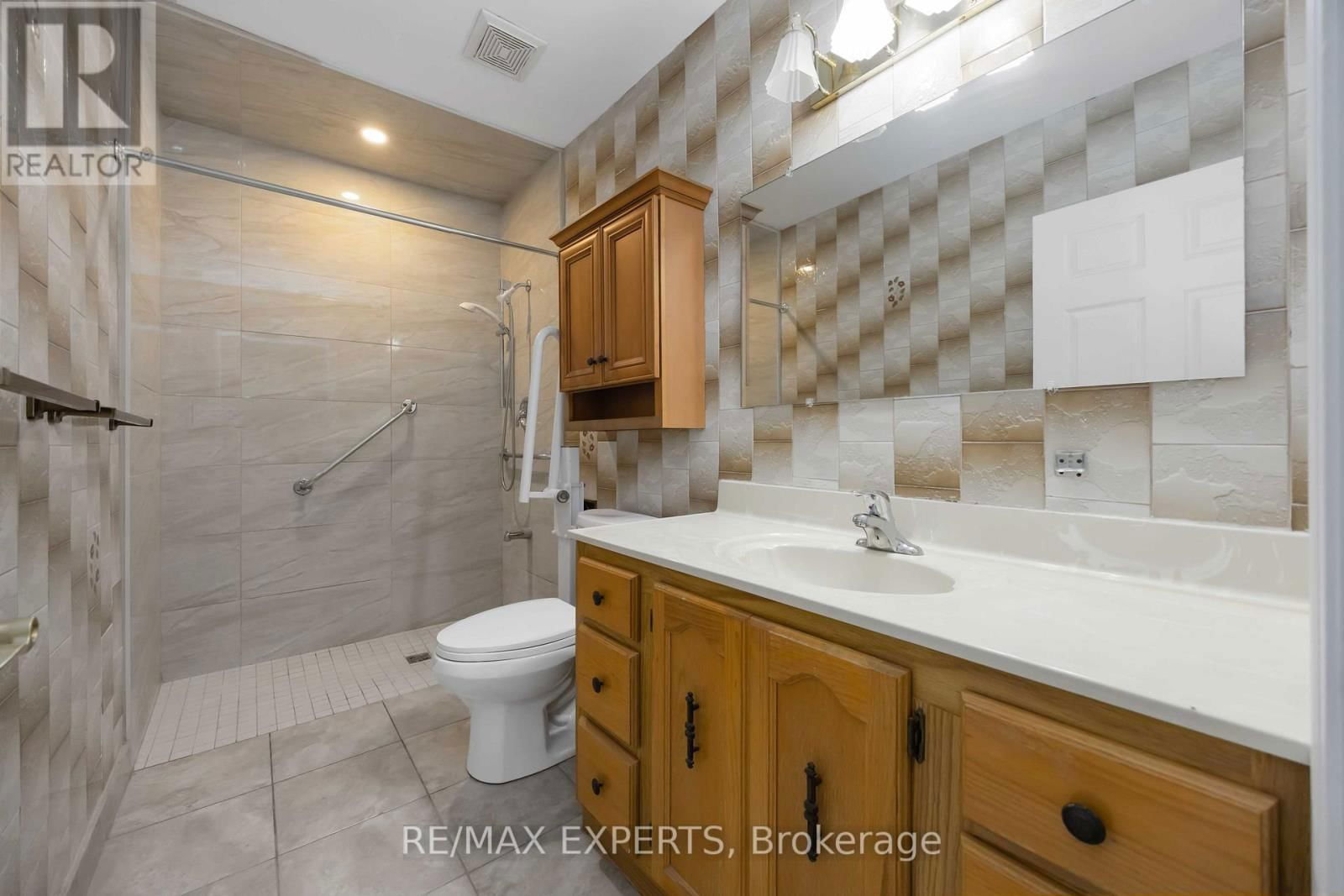 42 HASBROOKE DRIVE Image 13