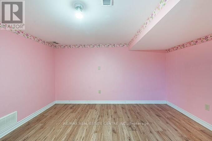 2 CARSWELL PLACE Image 23