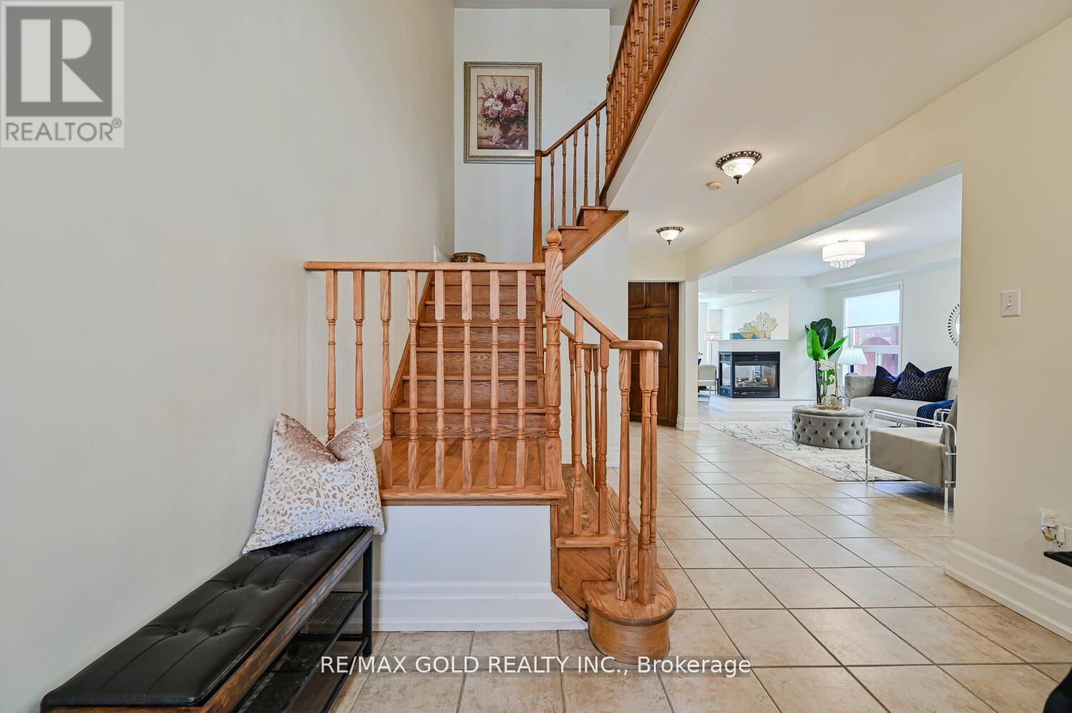 8 WILLOW PARK DRIVE Image 19