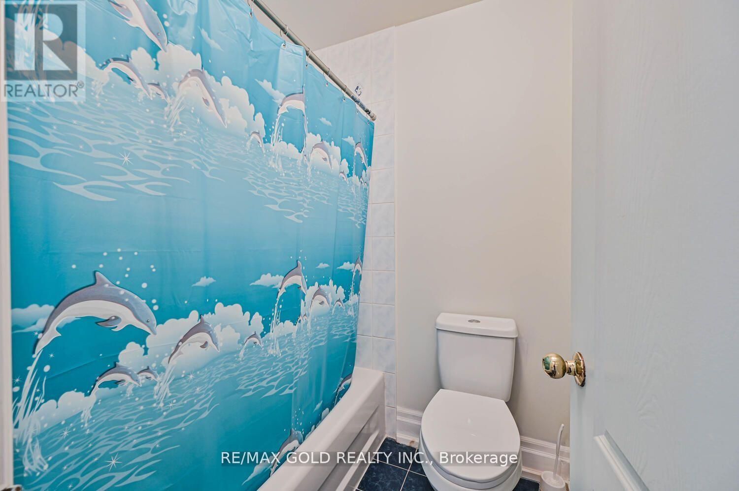 8 WILLOW PARK DRIVE Image 29