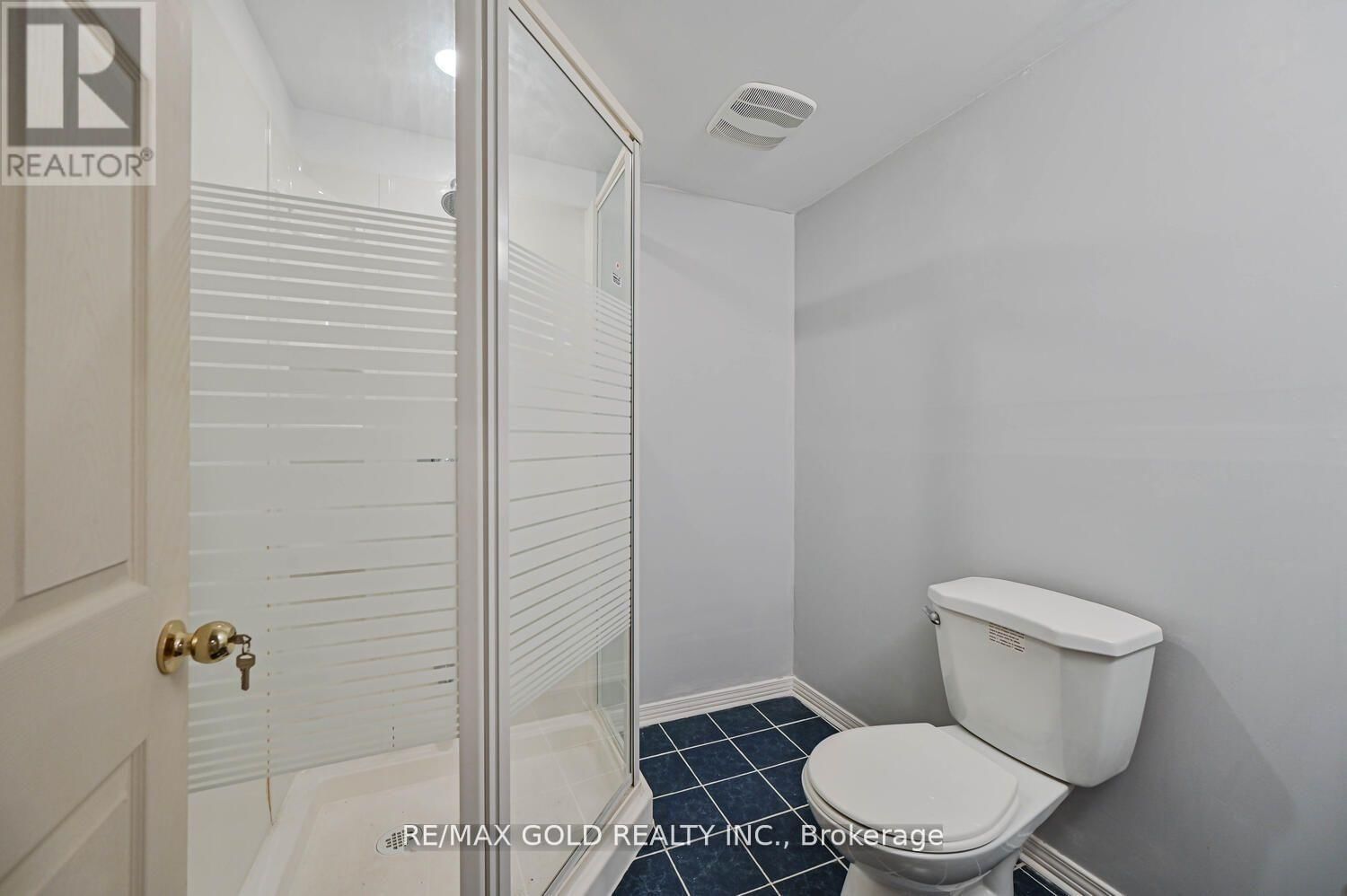 8 WILLOW PARK DRIVE Image 35