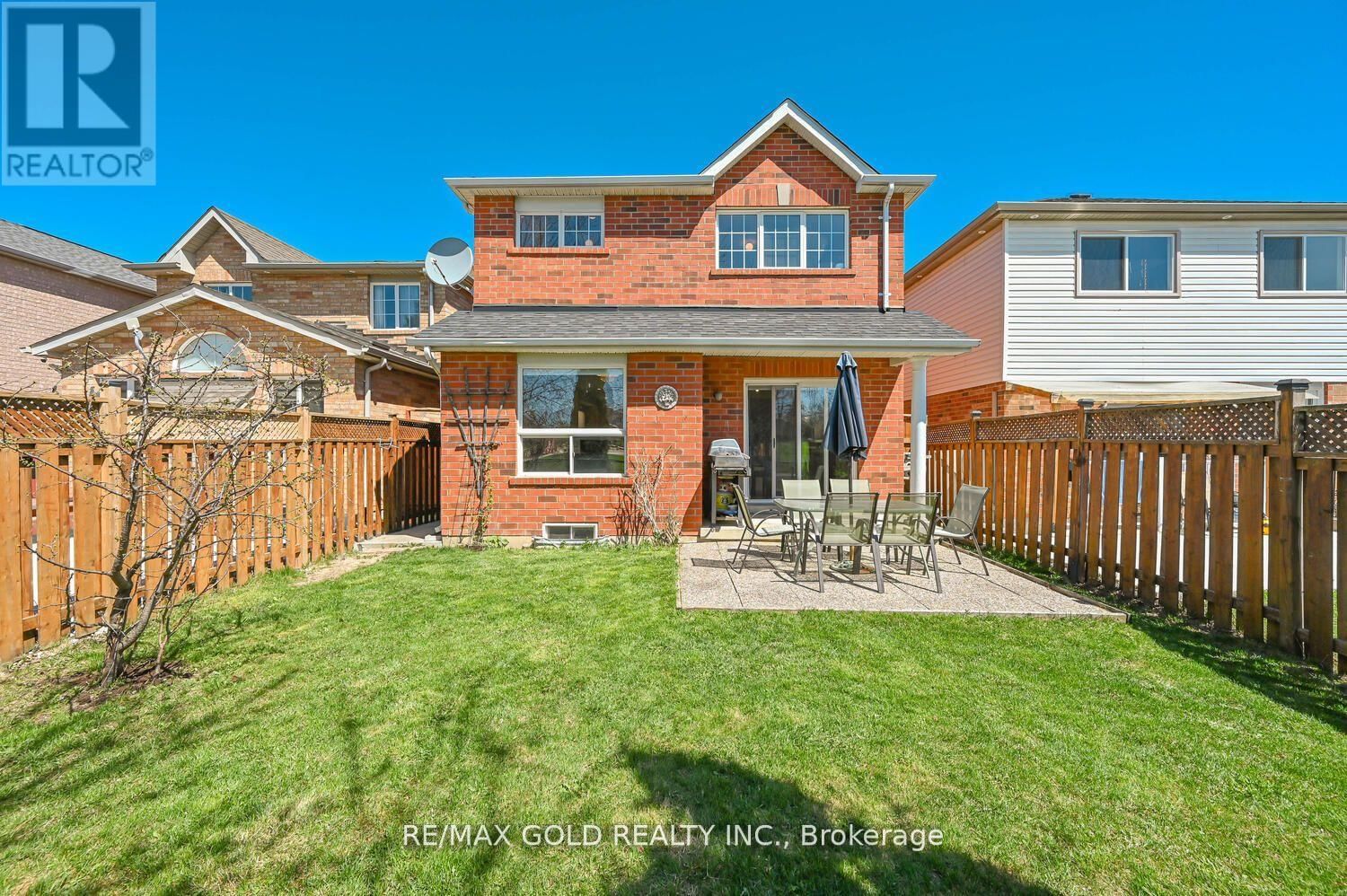 8 WILLOW PARK DRIVE Image 43