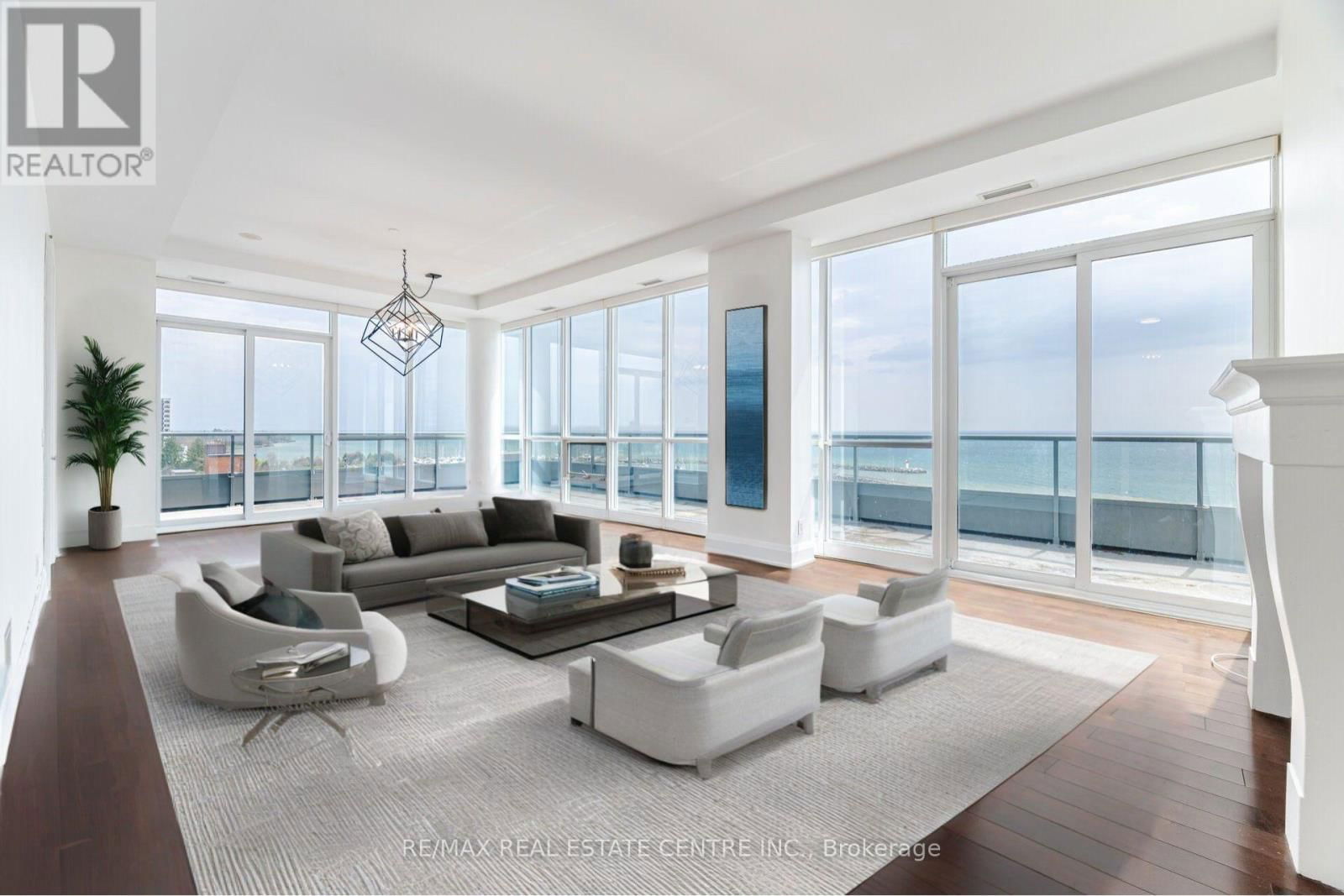 808 - 11 BRONTE ROAD Image 1