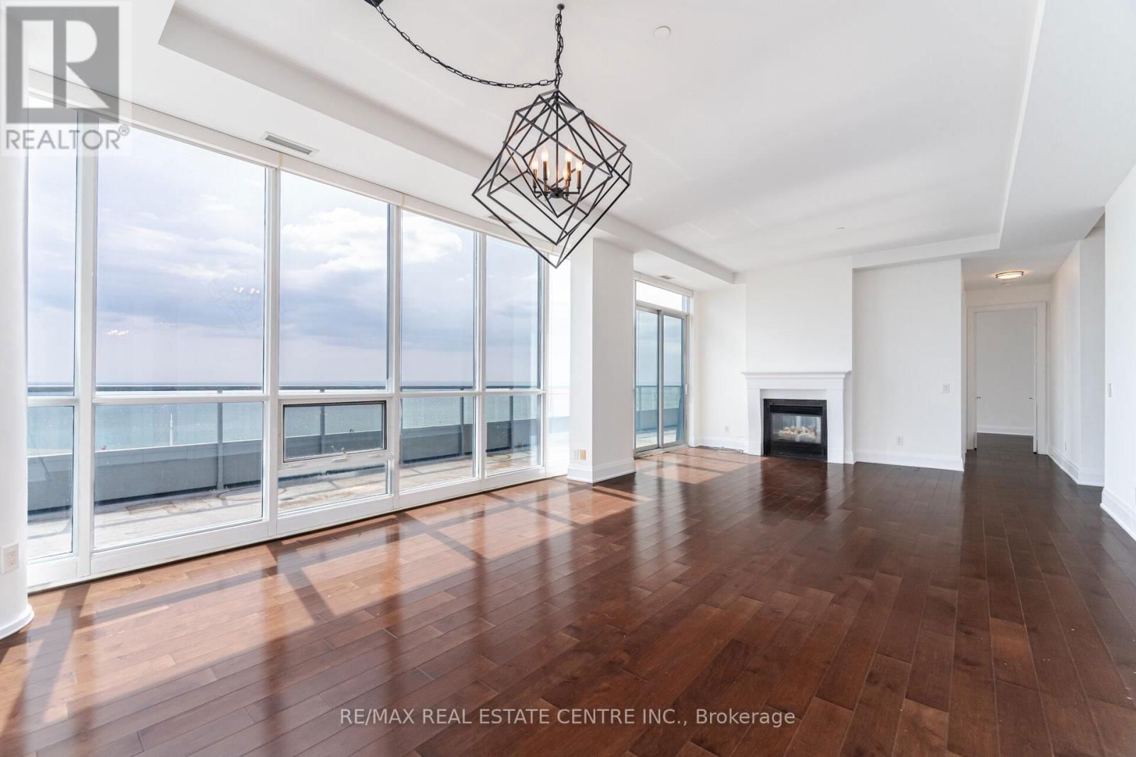 808 - 11 BRONTE ROAD Image 14