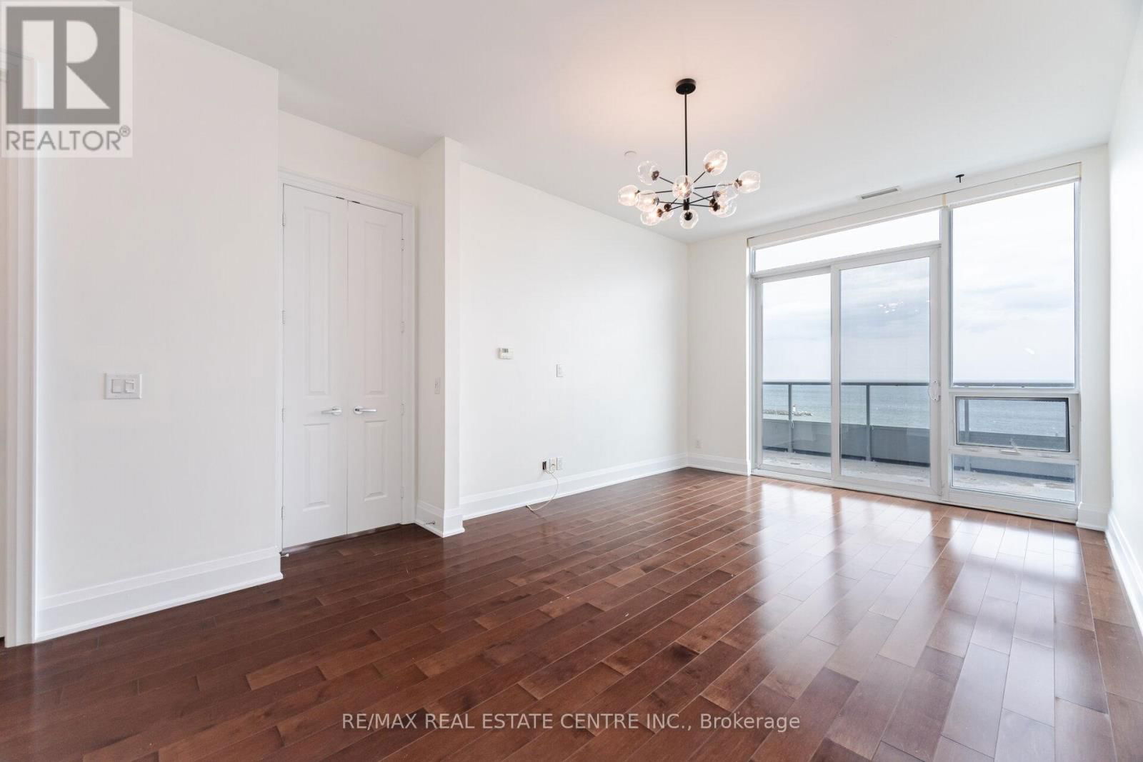 808 - 11 BRONTE ROAD Image 22