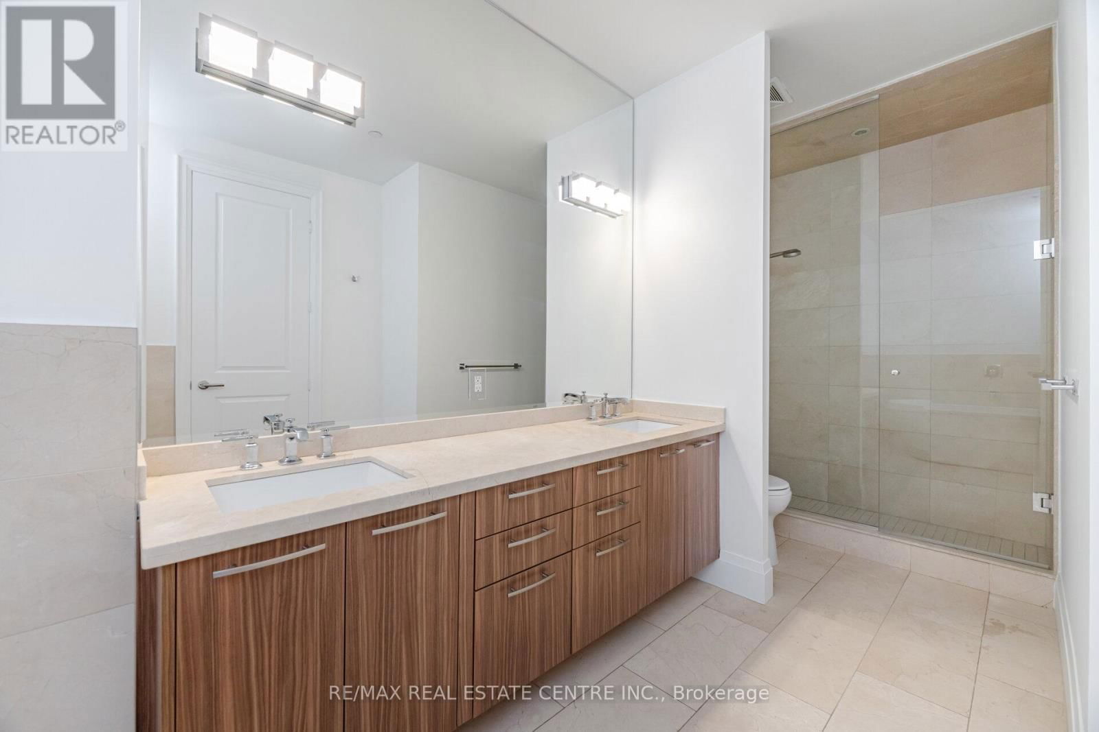 808 - 11 BRONTE ROAD Image 24