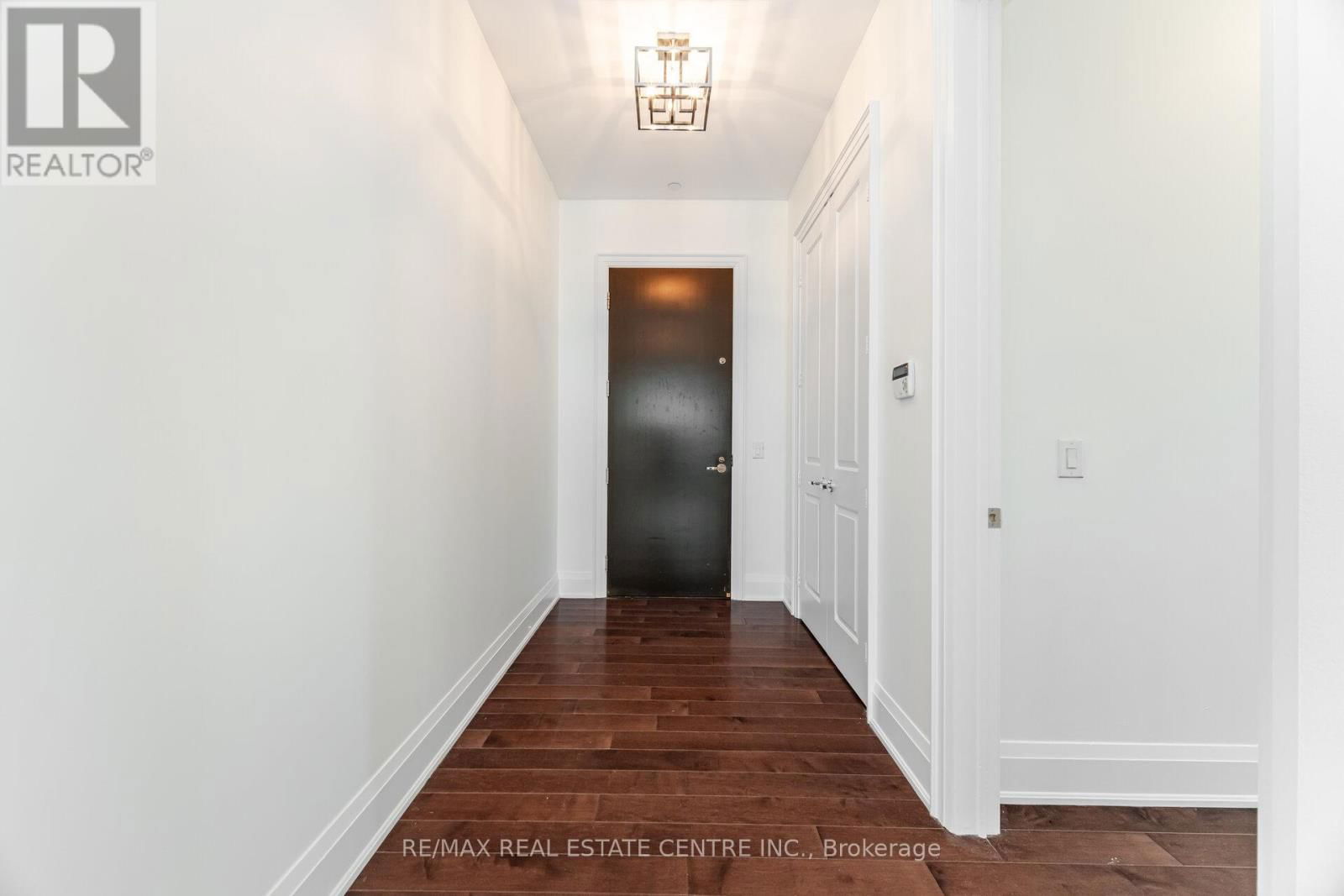 808 - 11 BRONTE ROAD Image 8