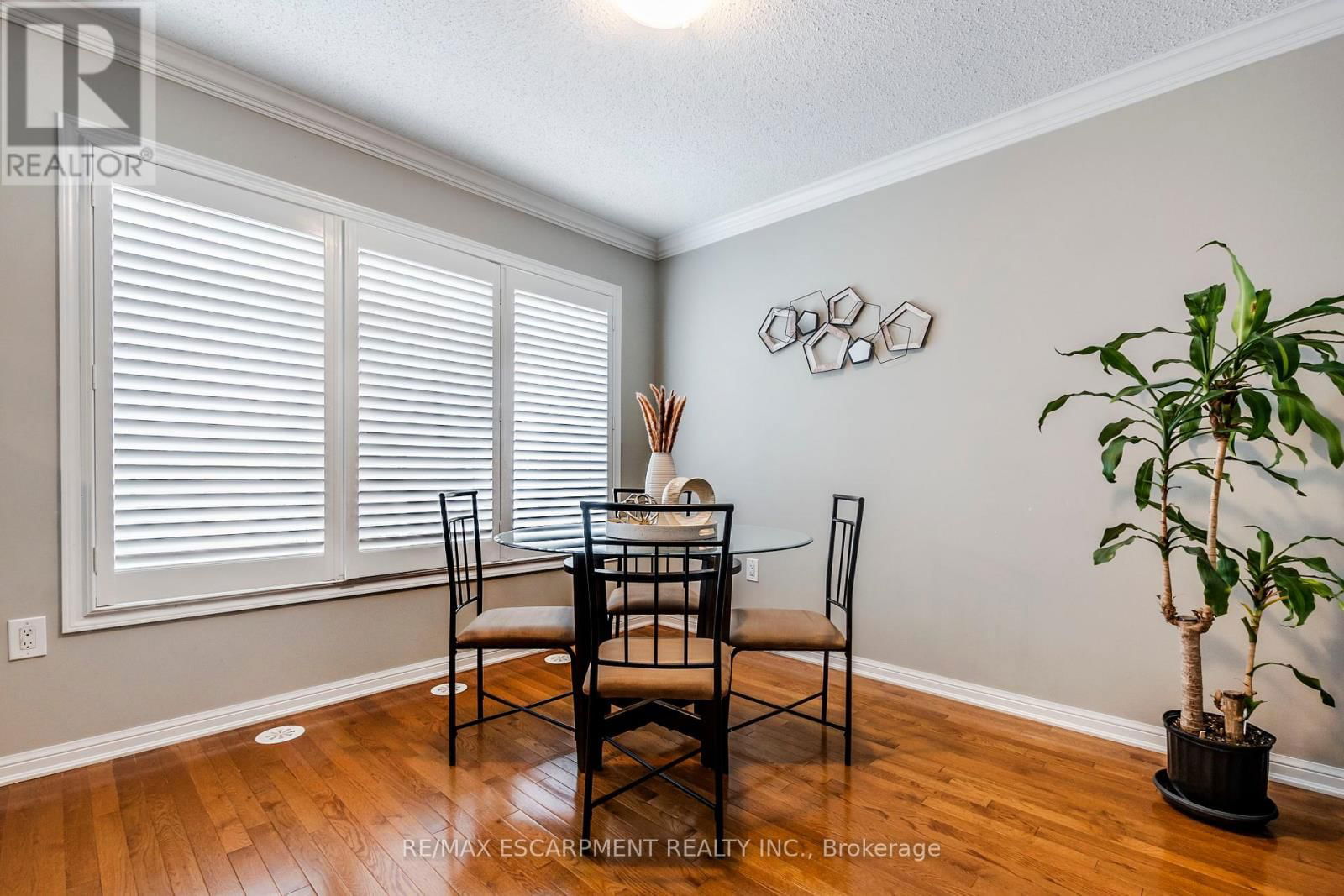 280 WETENHALL LANDING Image 14