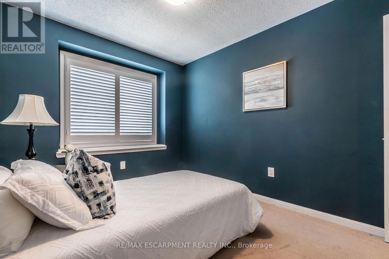 280 WETENHALL LANDING Image 23