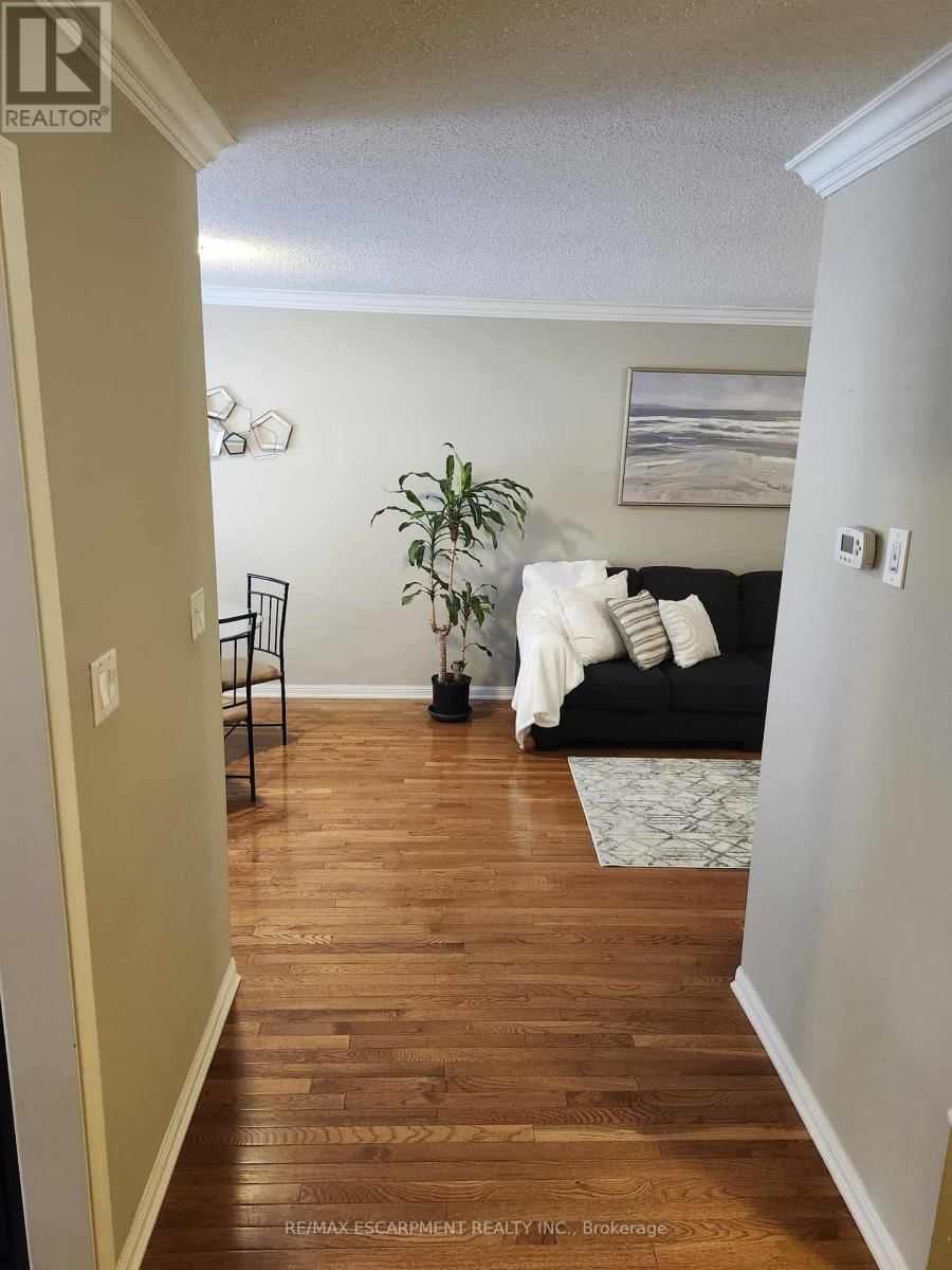 280 WETENHALL LANDING Image 40