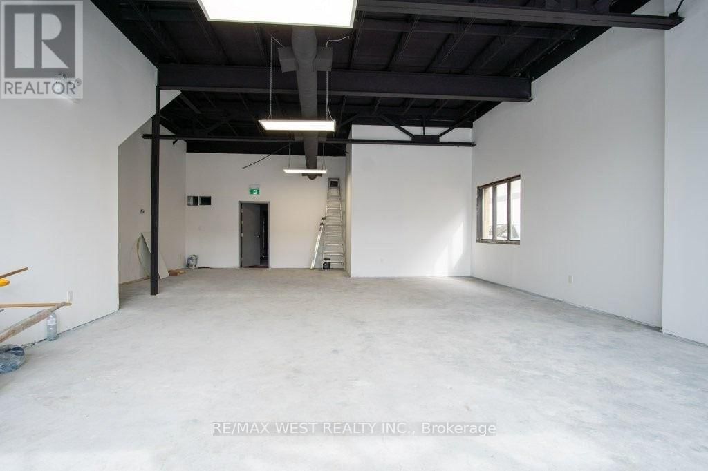 1 - 1340 THE QUEENSWAY AVENUE Image 10