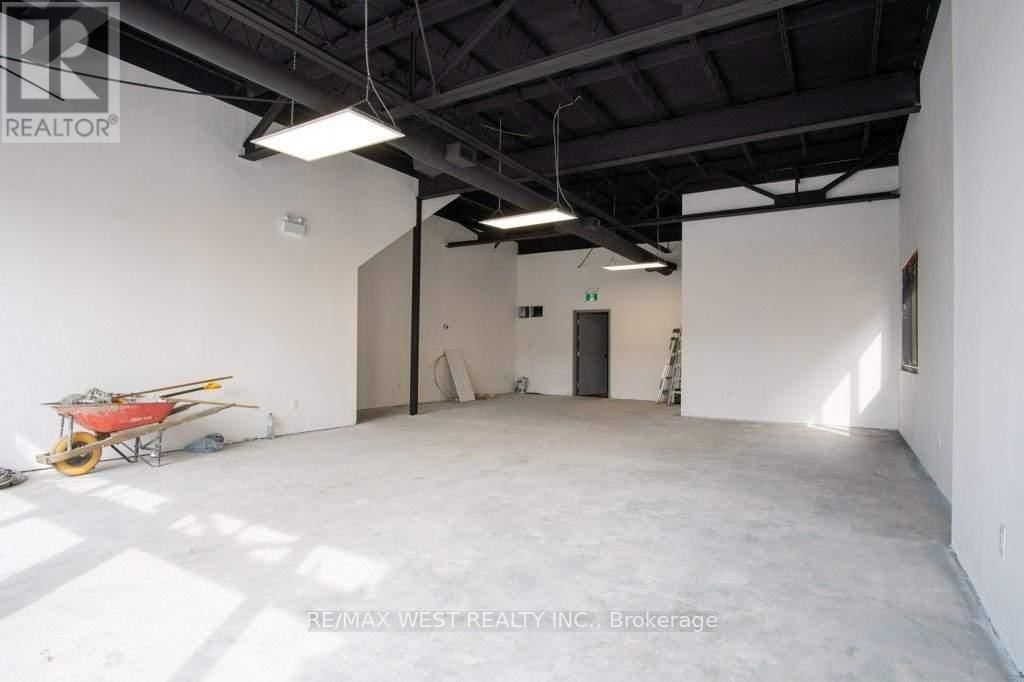 1 - 1340 THE QUEENSWAY AVENUE Image 5