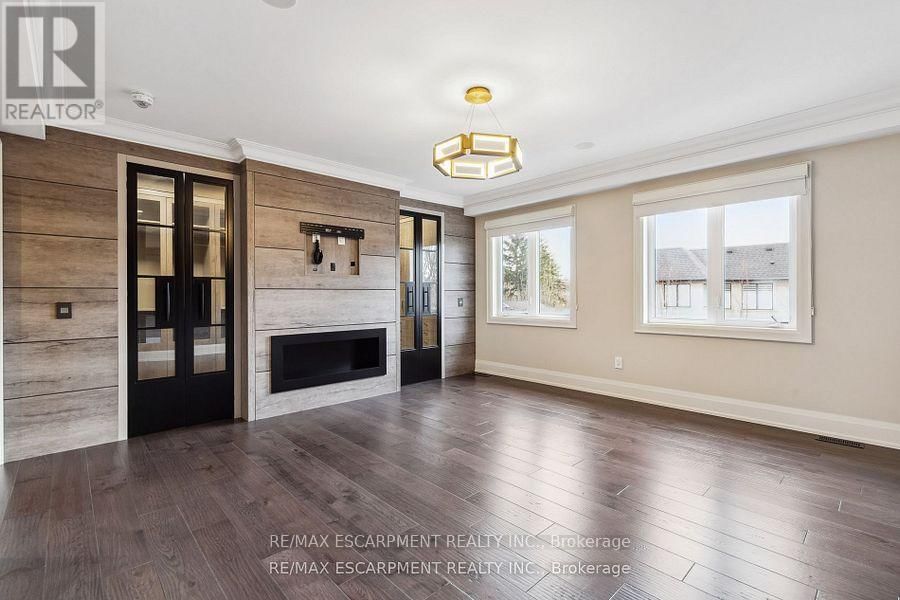 282 TUDOR AVENUE Image 17