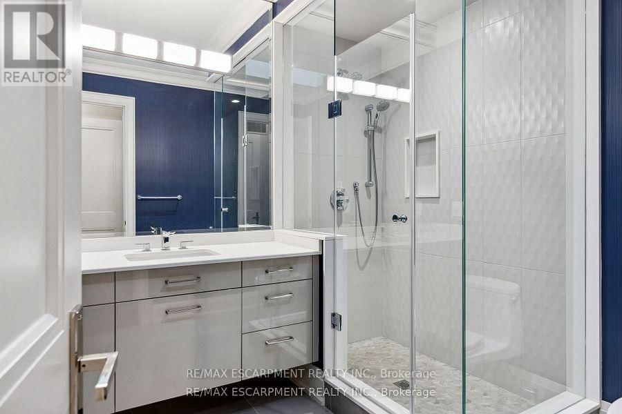 282 TUDOR AVENUE Image 23