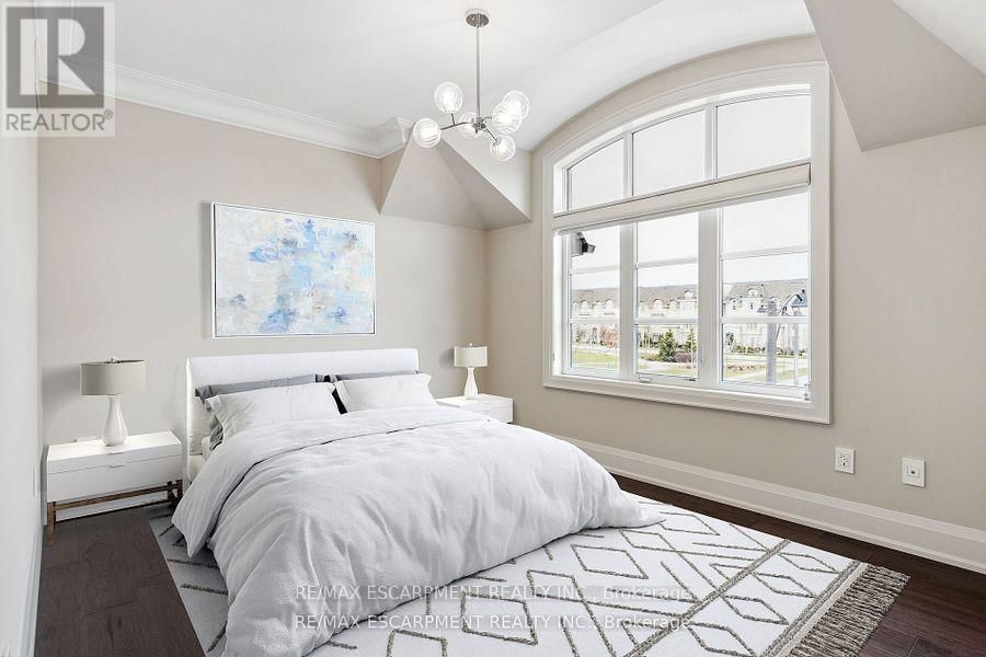 282 TUDOR AVENUE Image 25
