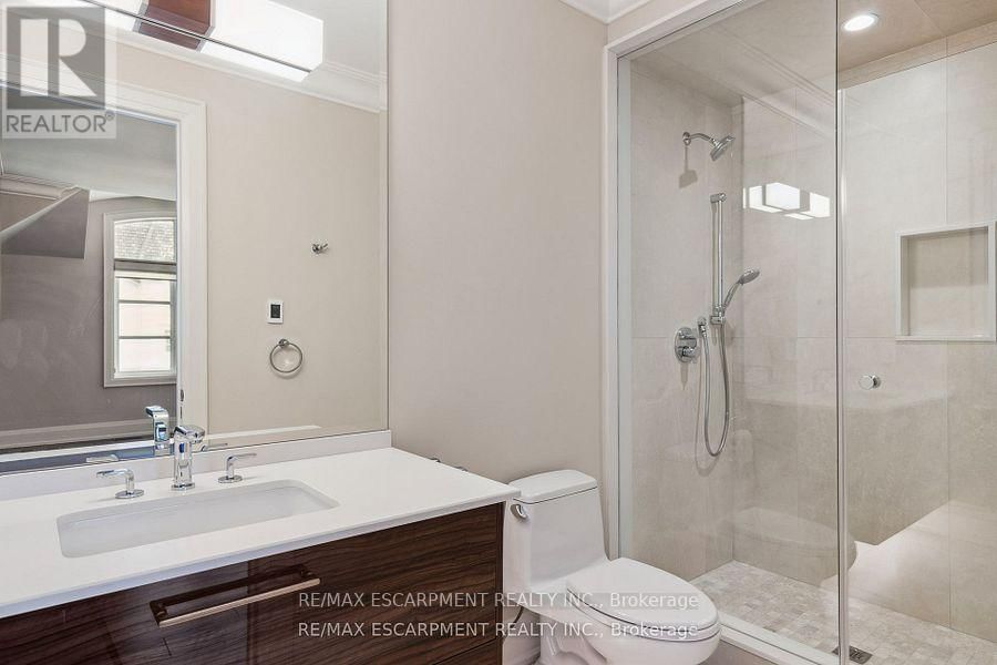 282 TUDOR AVENUE Image 27