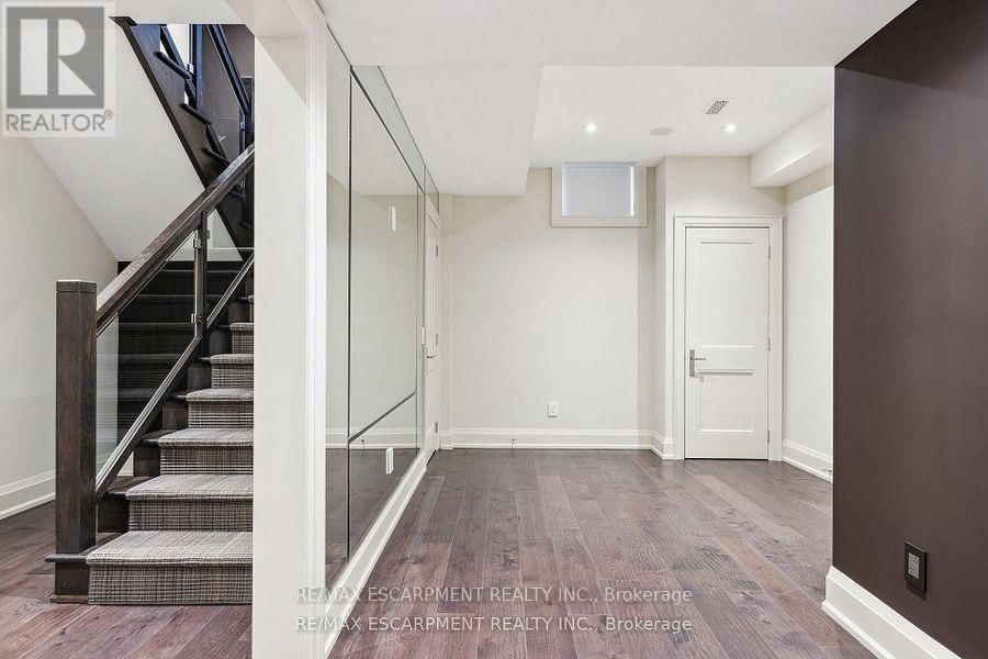 282 TUDOR AVENUE Image 30