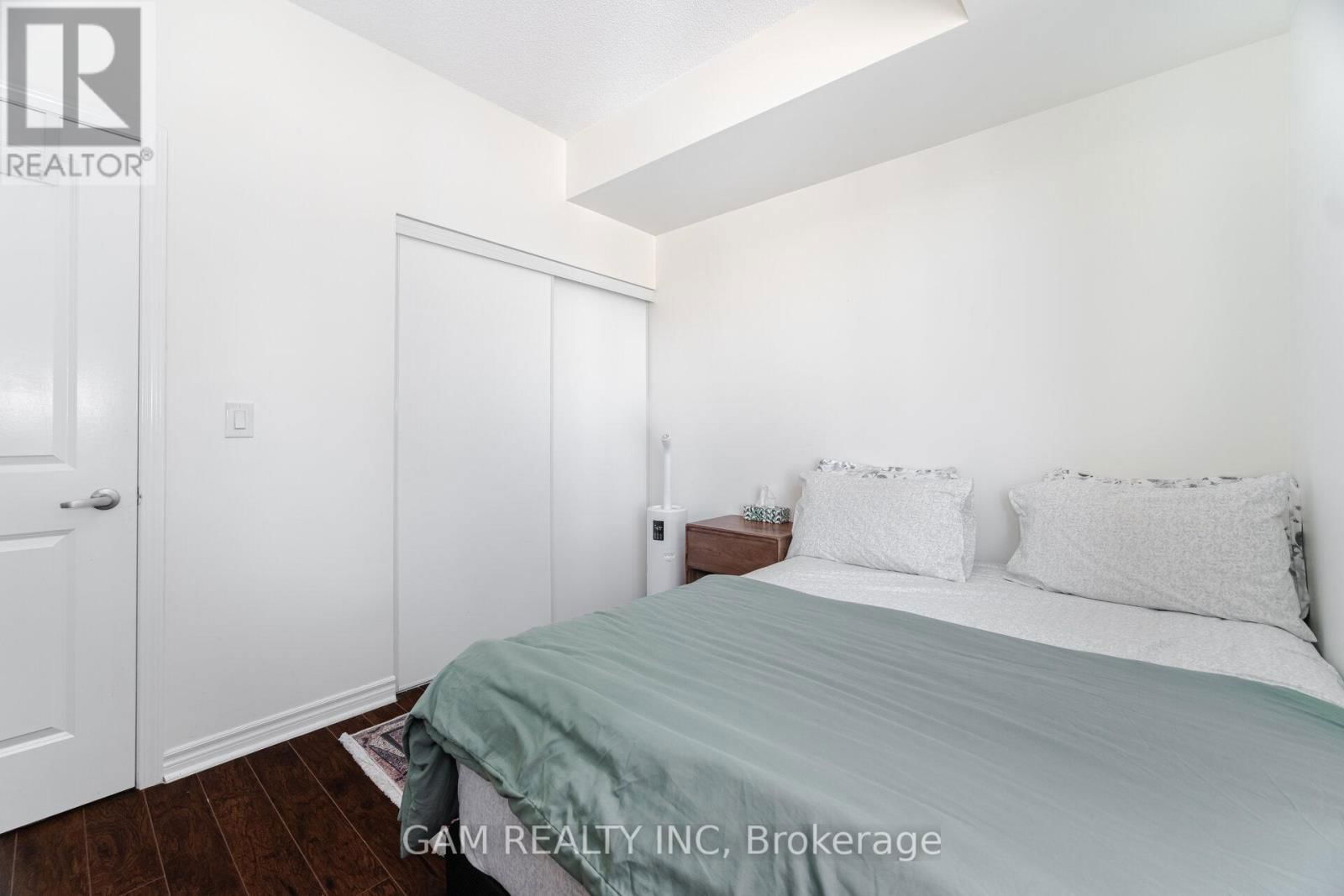 1102 - 385 PRINCE OF WALES DRIVE Image 11