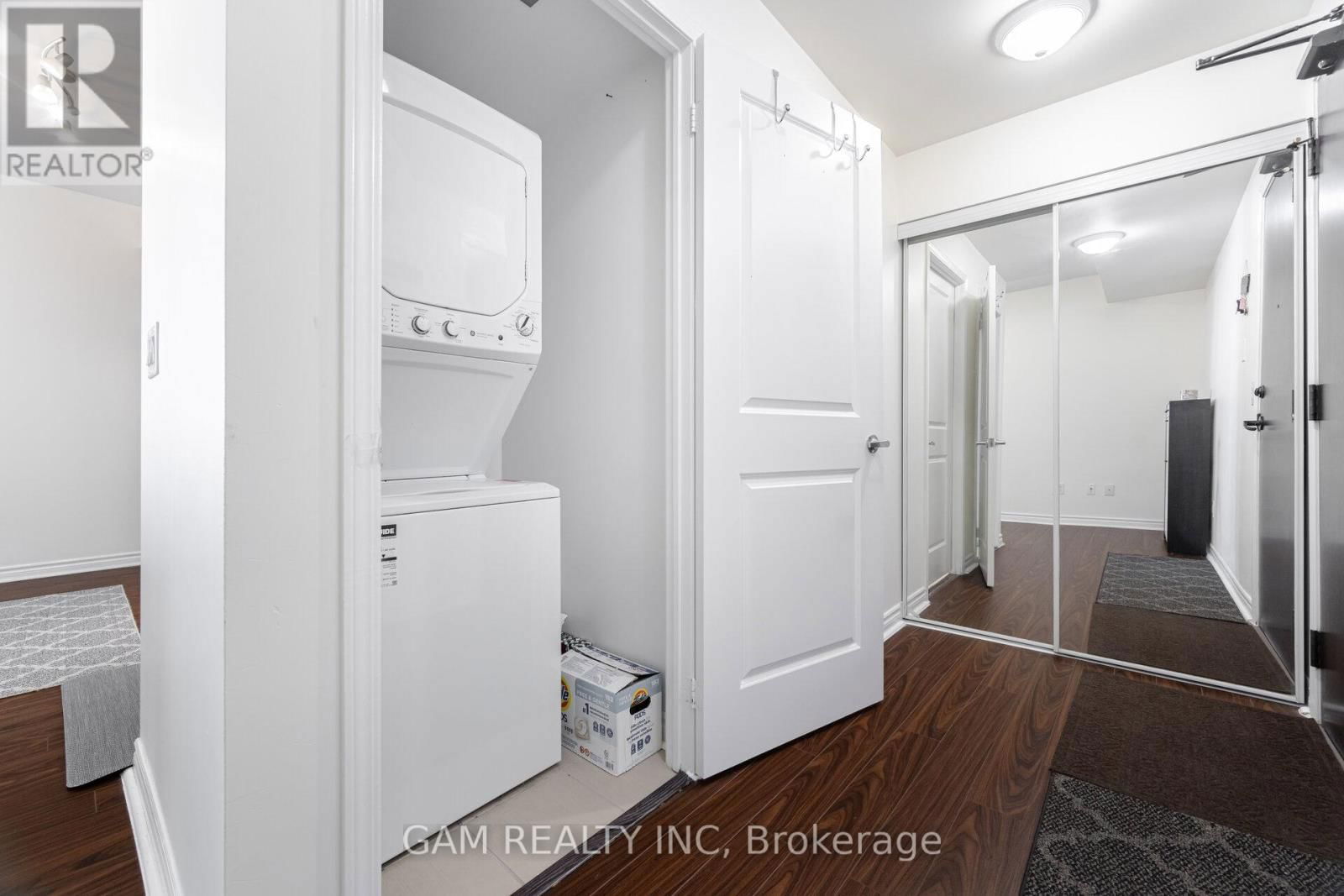 1102 - 385 PRINCE OF WALES DRIVE Image 13