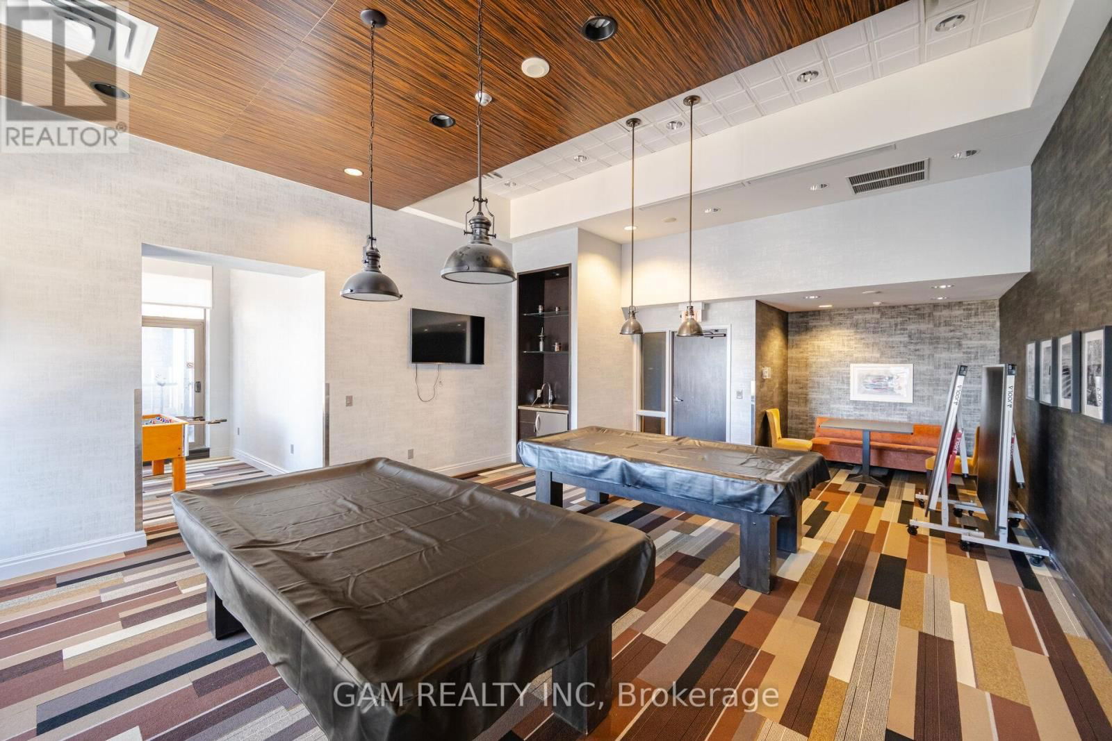 1102 - 385 PRINCE OF WALES DRIVE Image 18