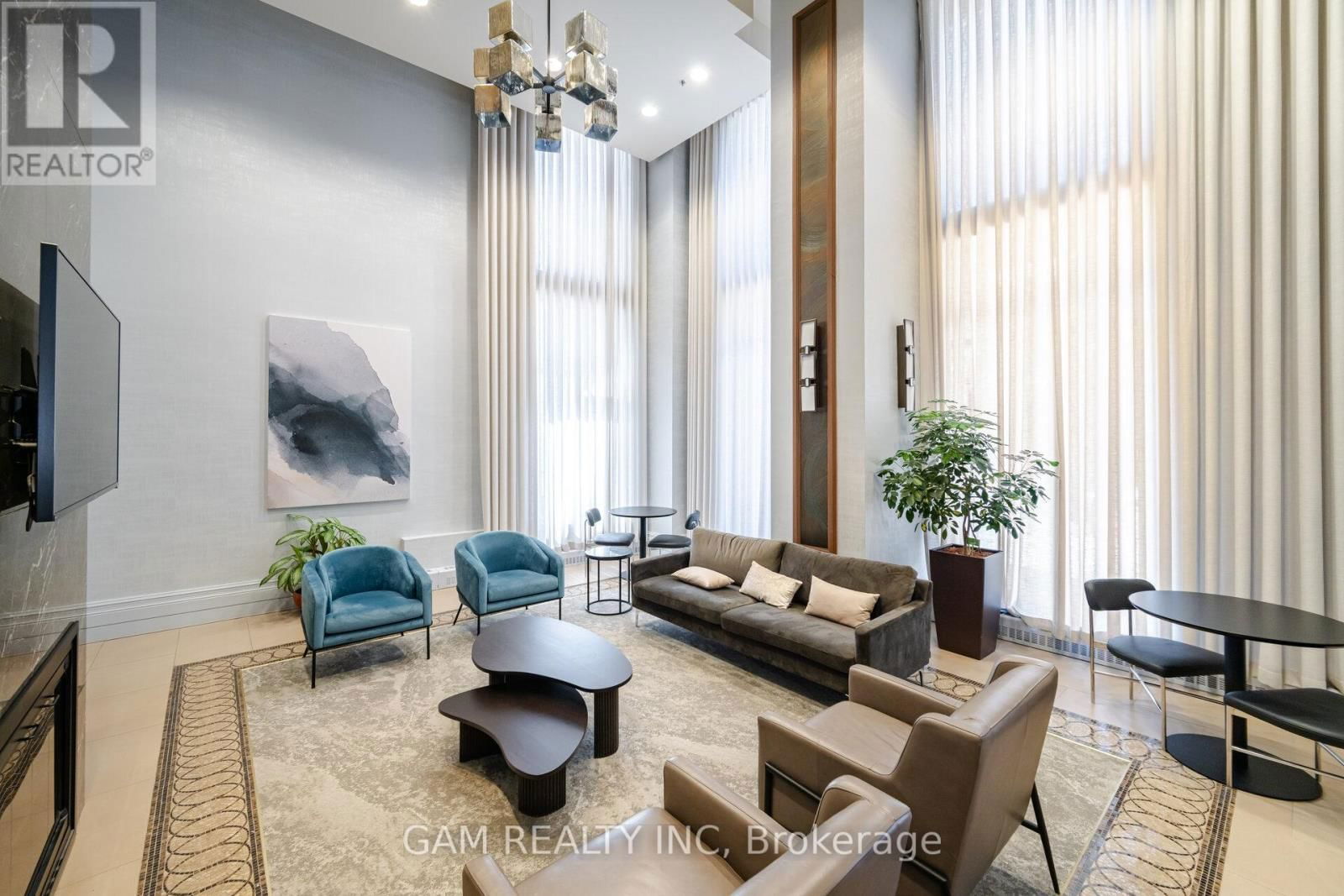 1102 - 385 PRINCE OF WALES DRIVE Image 20