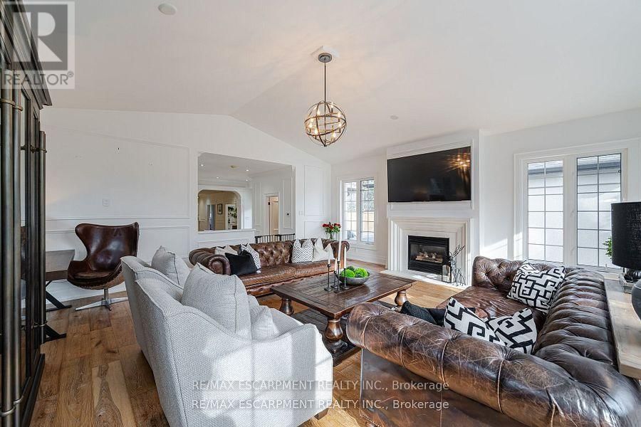 2126 GRANGE DRIVE Image 23