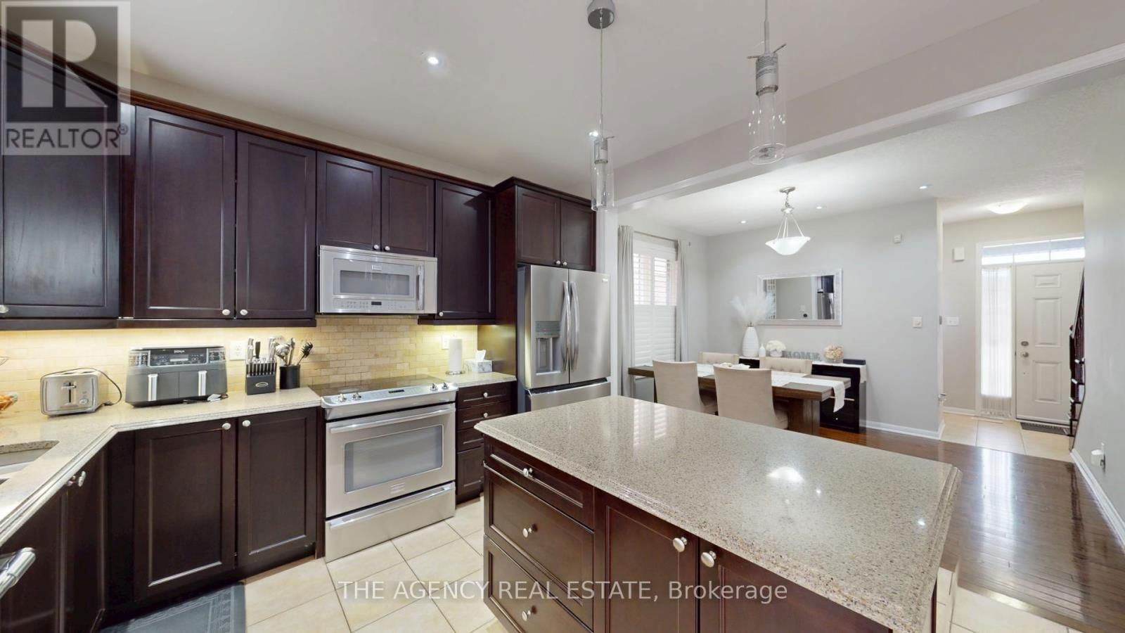 346 SCHREYER CRESCENT Image 13