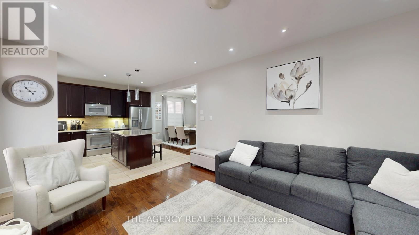 346 SCHREYER CRESCENT Image 21
