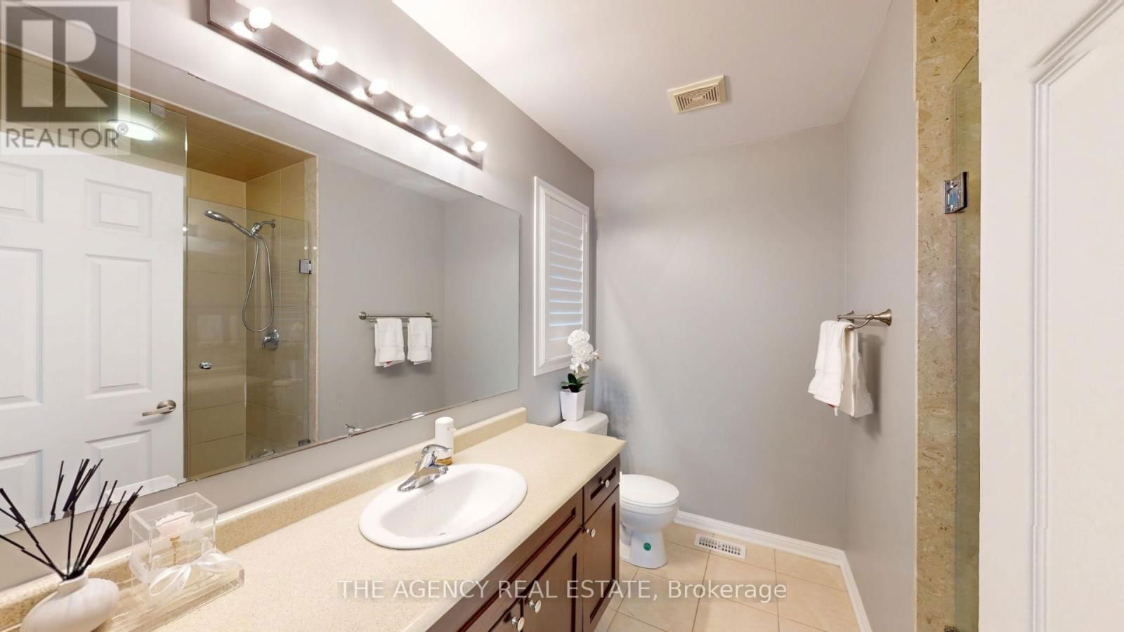 346 SCHREYER CRESCENT Image 29