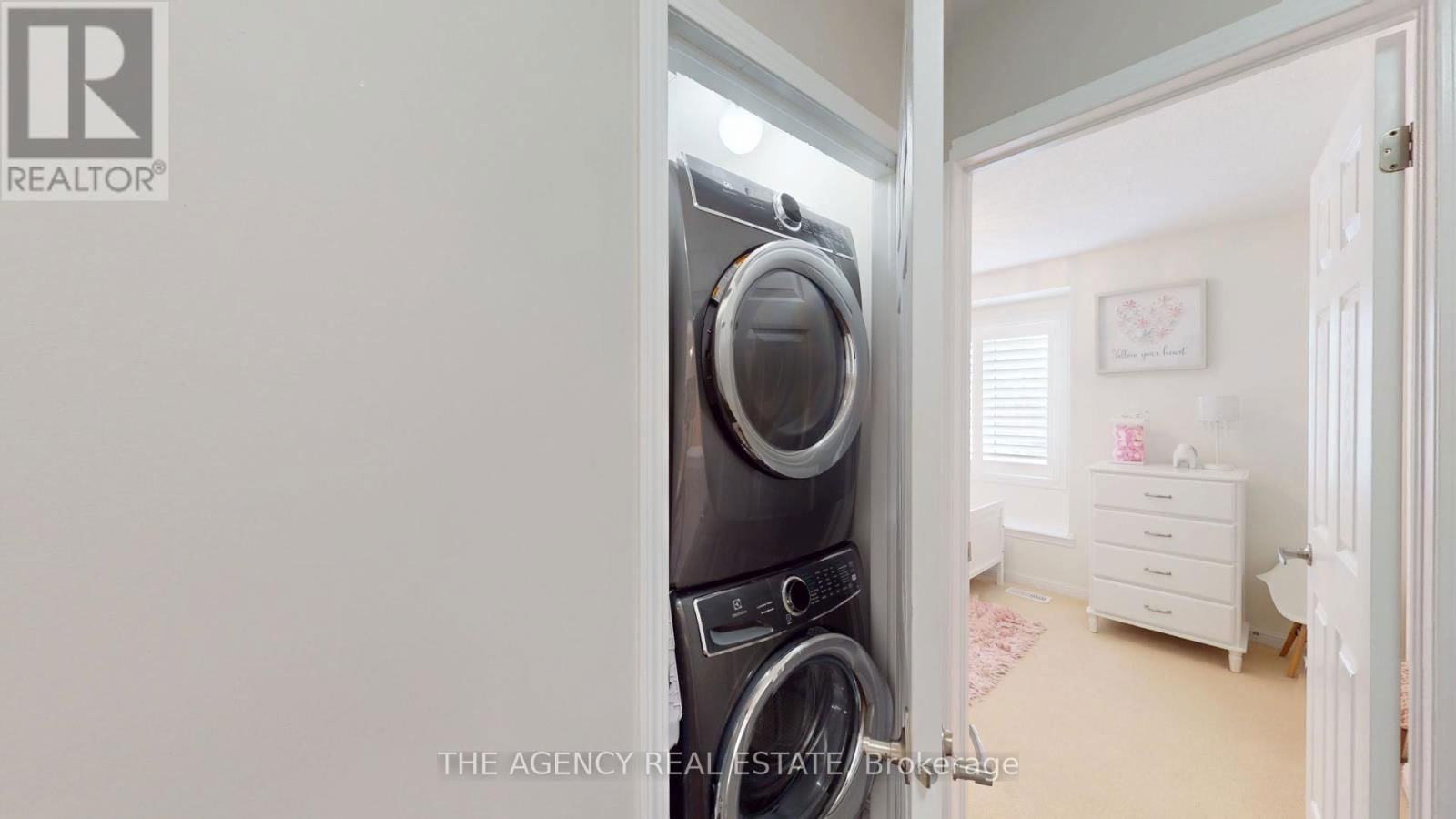 346 SCHREYER CRESCENT Image 31