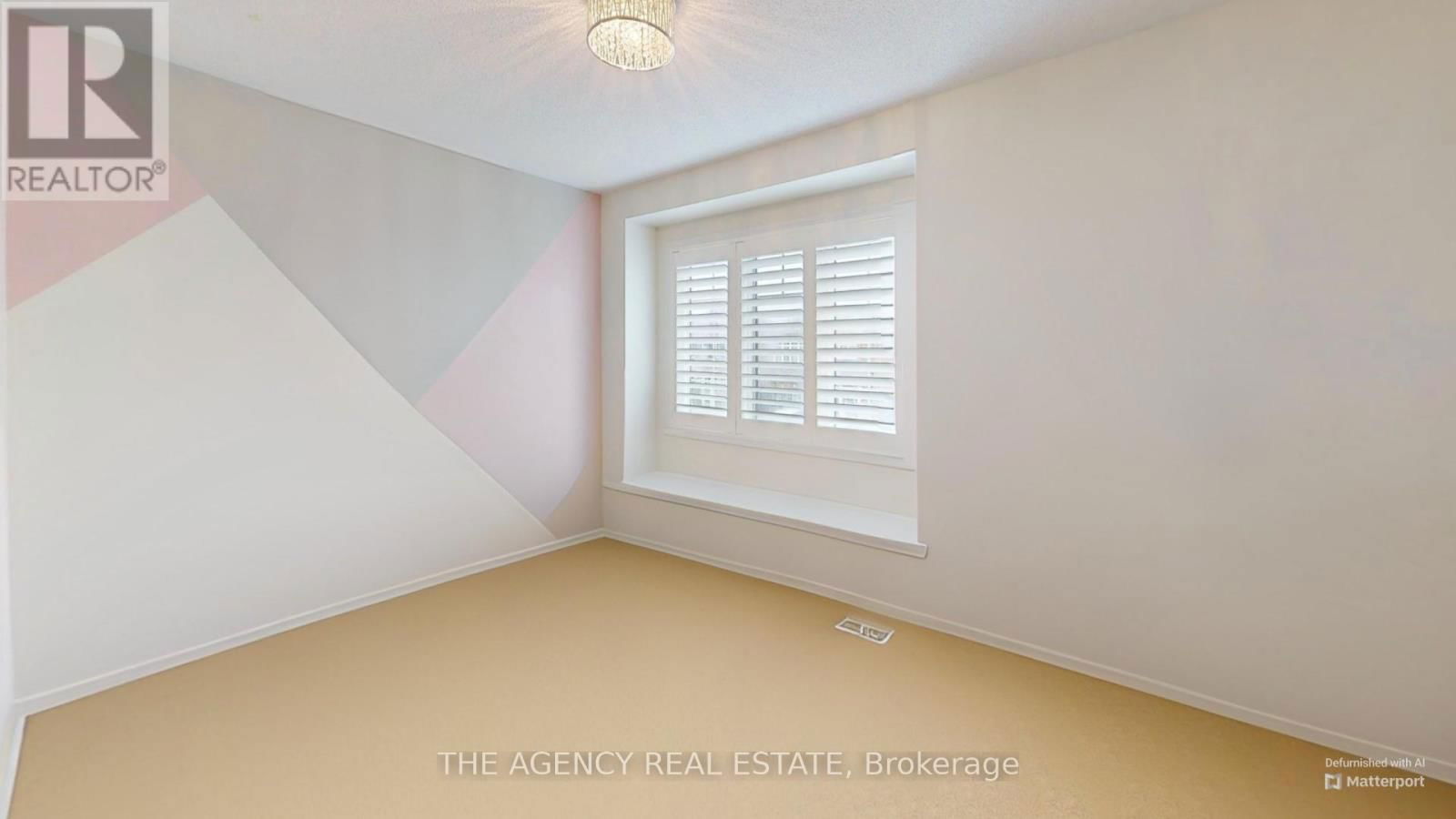346 SCHREYER CRESCENT Image 35