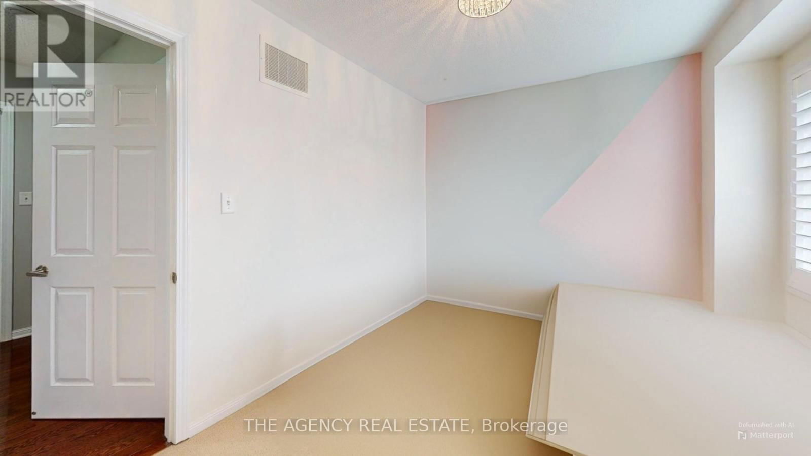 346 SCHREYER CRESCENT Image 36
