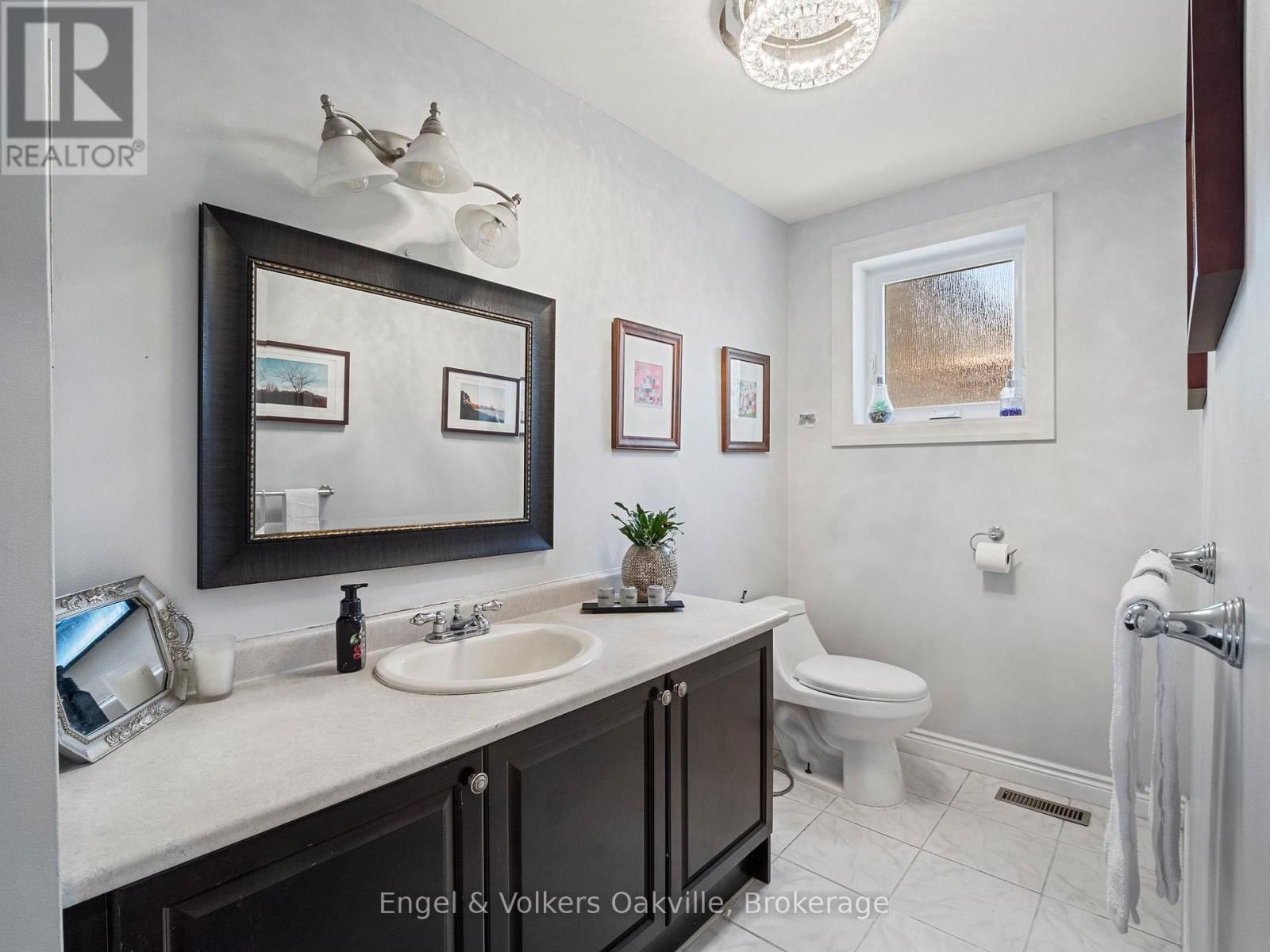 2215 SPRINGFIELD COURT Image 16