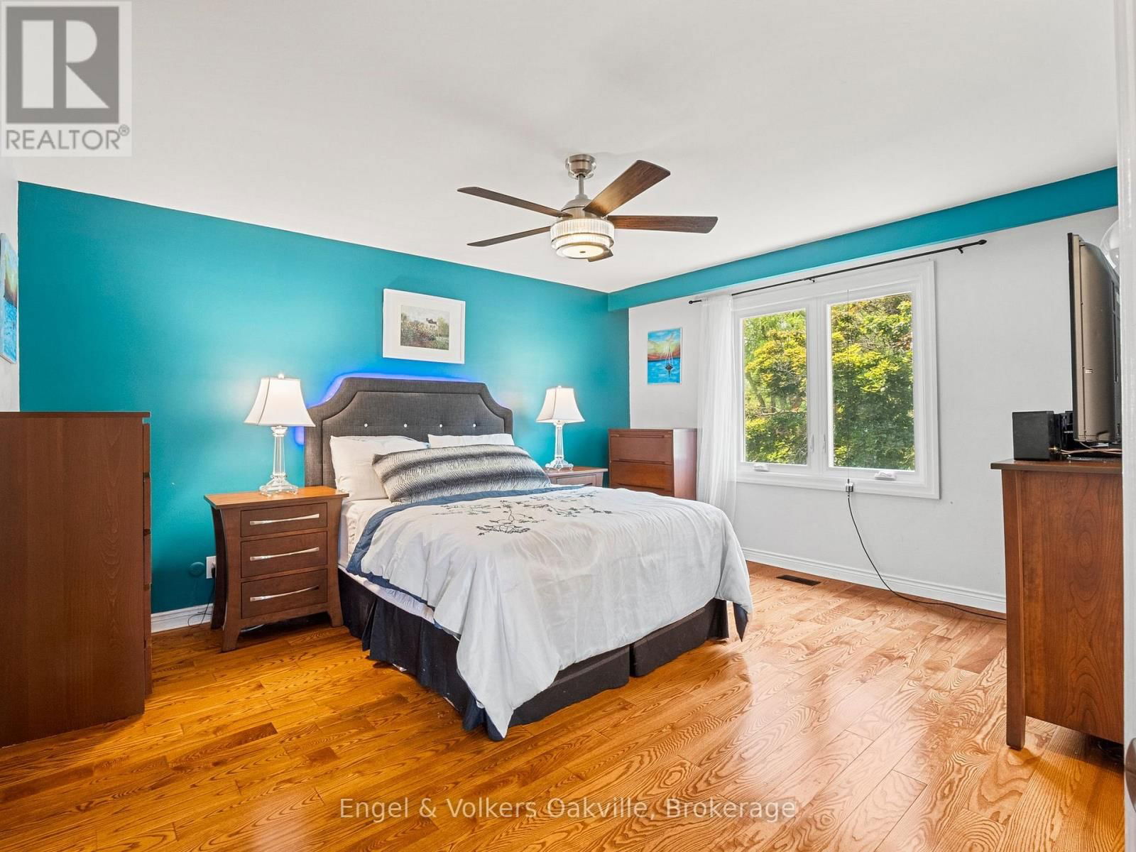 2215 SPRINGFIELD COURT Image 18